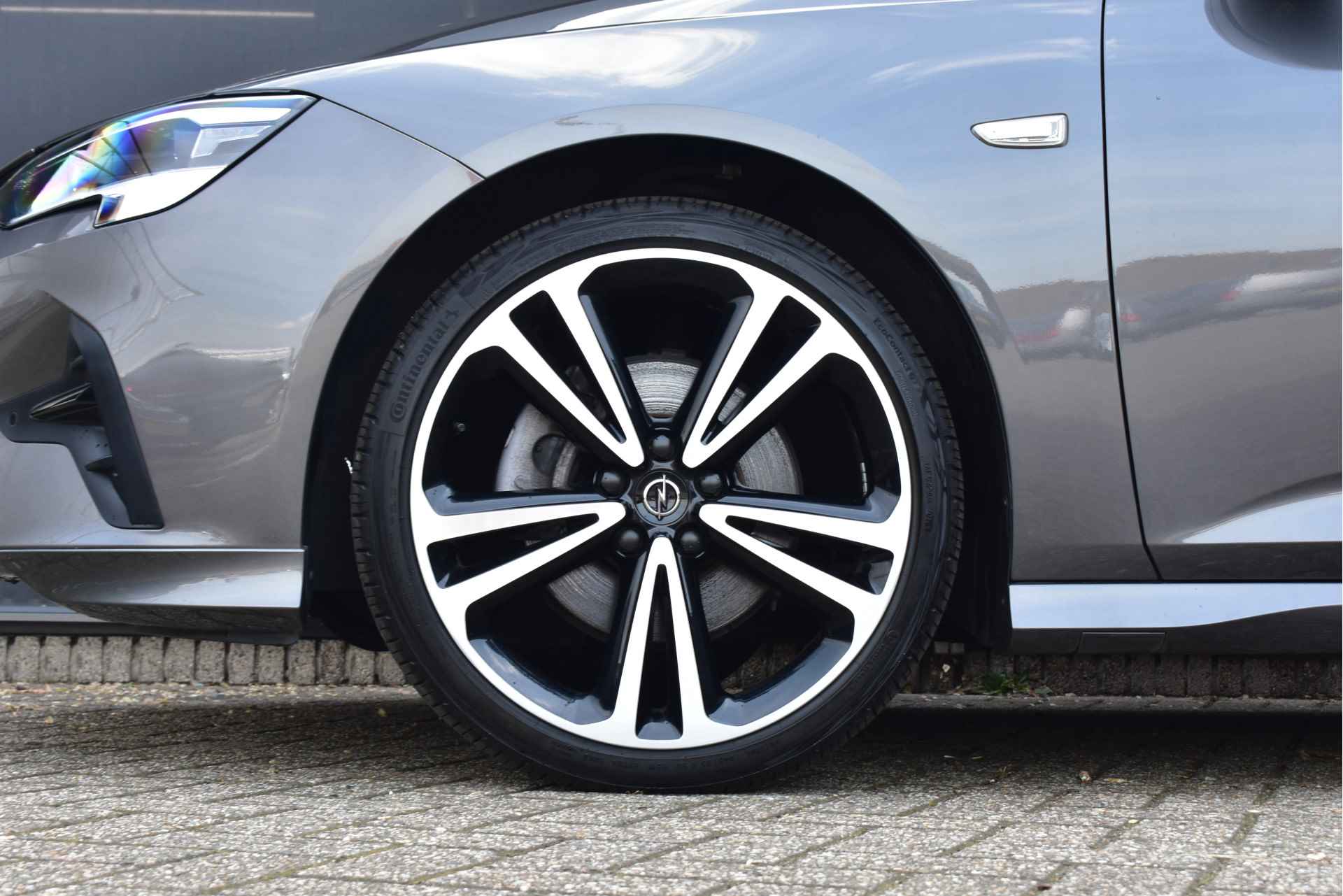 Opel Insignia Grand Sport 2.0 Turbo GS Line 200pk Automaat | Schuif-/Kanteldak | Alcantara | Elektr. Comfortstoelen | LED-Matrix | Stoel/Stuur - 51/62