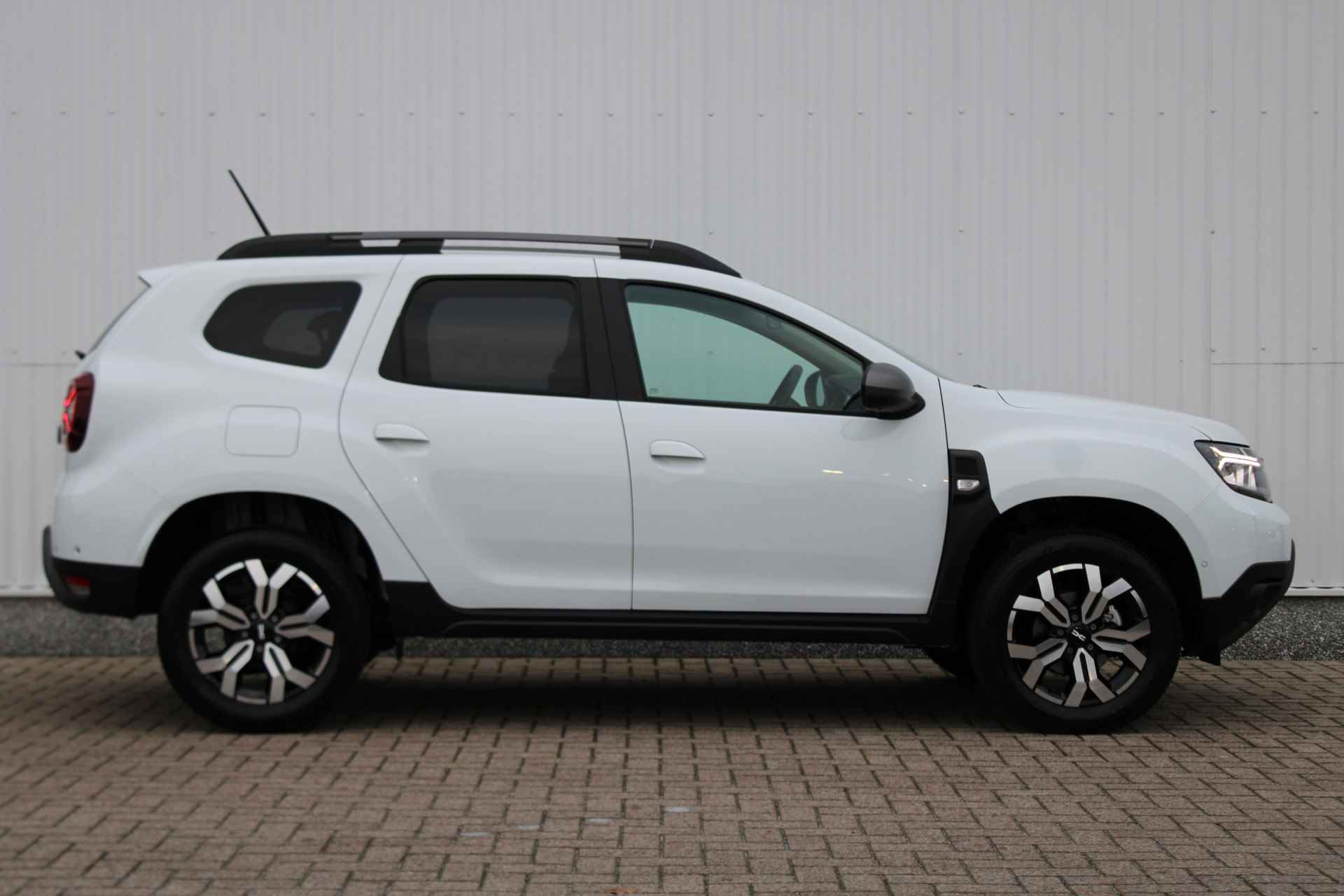 Dacia Duster 1.3 TCe 150 Extreme | CRUISE CONTROL | STOELVERWARMING | NAVIGATIE | CAMERA | CLIMATE CONTROL - 7/27