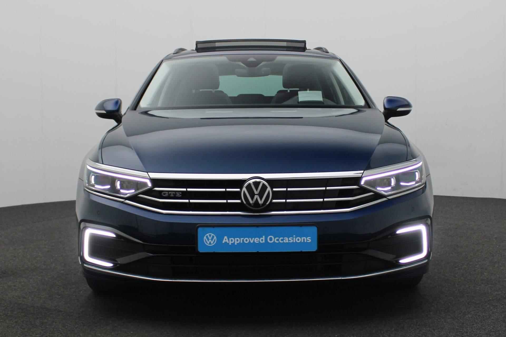 Volkswagen Passat Variant 1.4 TSI 218PK DSG PHEV GTE Business | Pano | Trekhaak | Adaptief onderstel | HUD | IQ Light | Keyless | Navi Discover Pro | Camera | 17 inch | ACC - 23/47