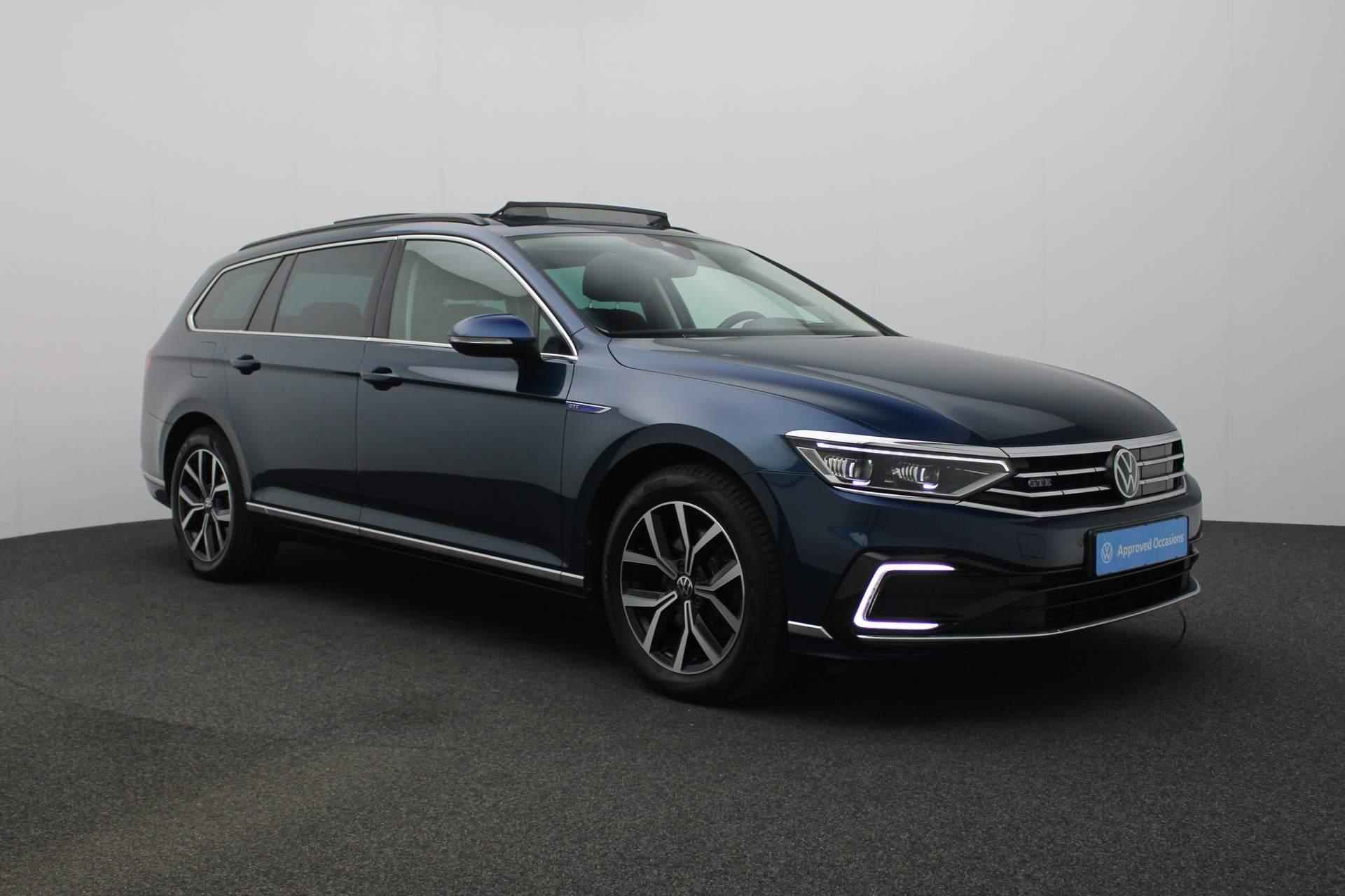 Volkswagen Passat Variant 1.4 TSI 218PK DSG PHEV GTE Business | Pano | Trekhaak | Adaptief onderstel | HUD | IQ Light | Keyless | Navi Discover Pro | Camera | 17 inch | ACC - 38/47