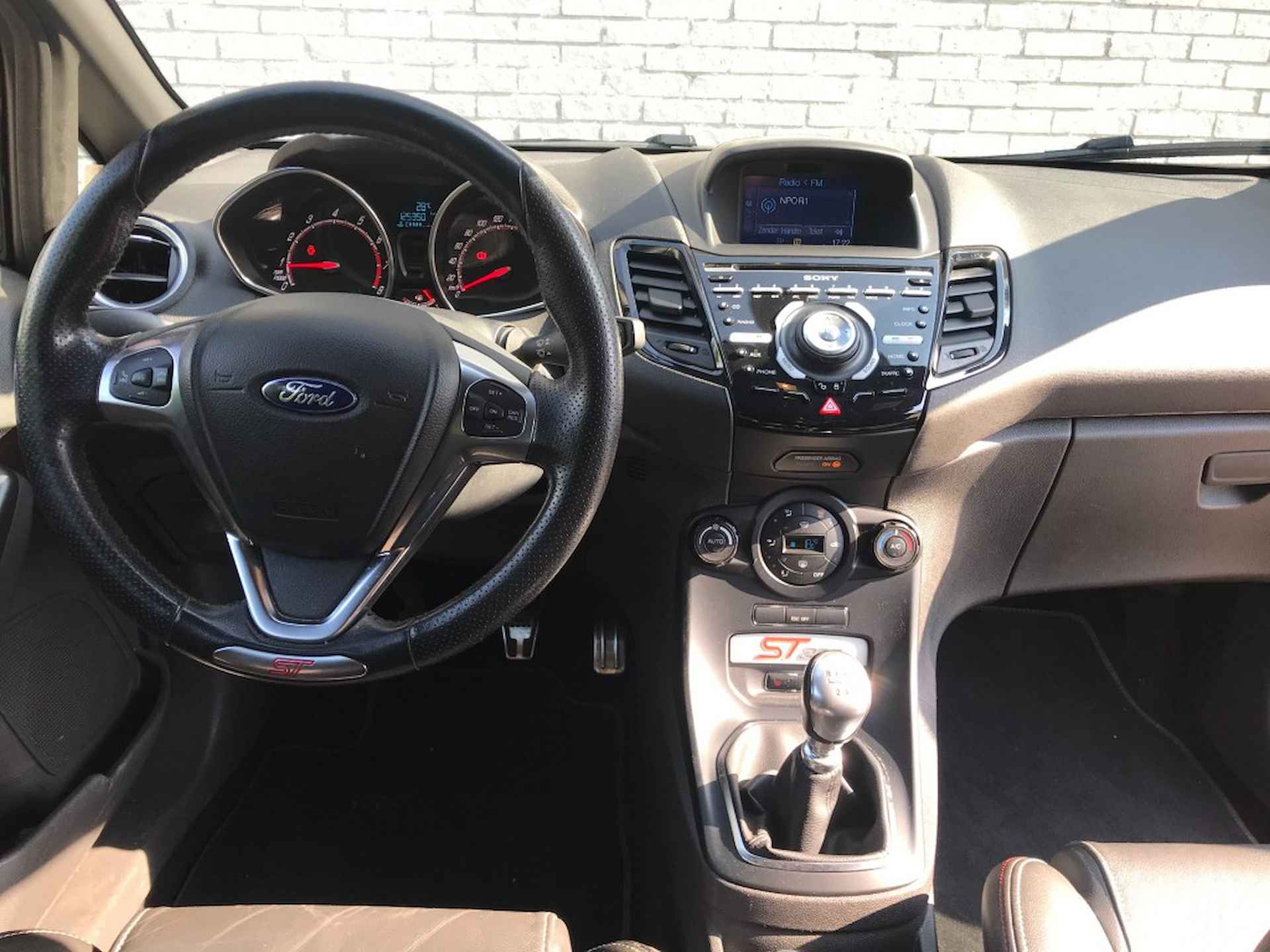 FORD Fiesta ST200 **200pk/navigatie/cruise** - 9/32