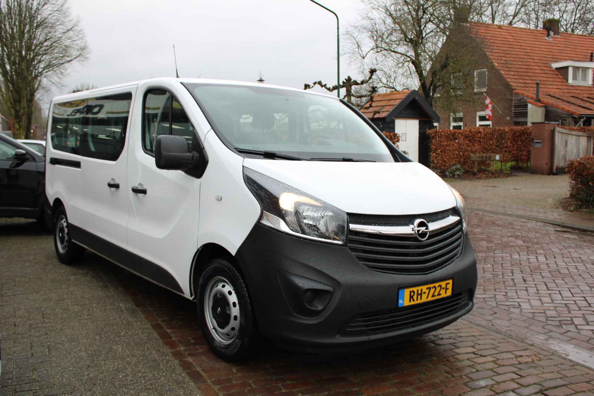 Opel Vivaro 1.6 CDTi BiTurbo 125PK L2H1 + Airco/ Navi/ Cruise/ Trekhaak/ 9-Persoons/ NL auto - 7/39