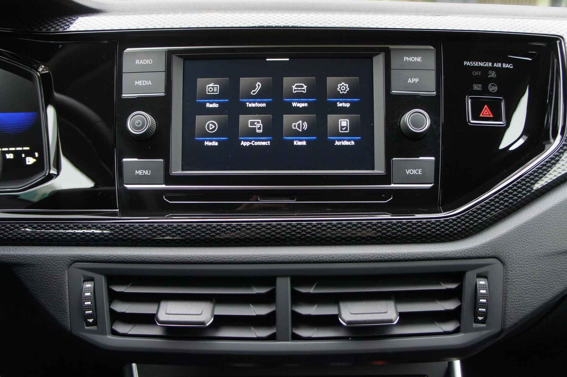 Volkswagen Taigo 1.0 TSI Life | CarPlay | Parkeerhulp | LED | Stoelverwarming - 11/25