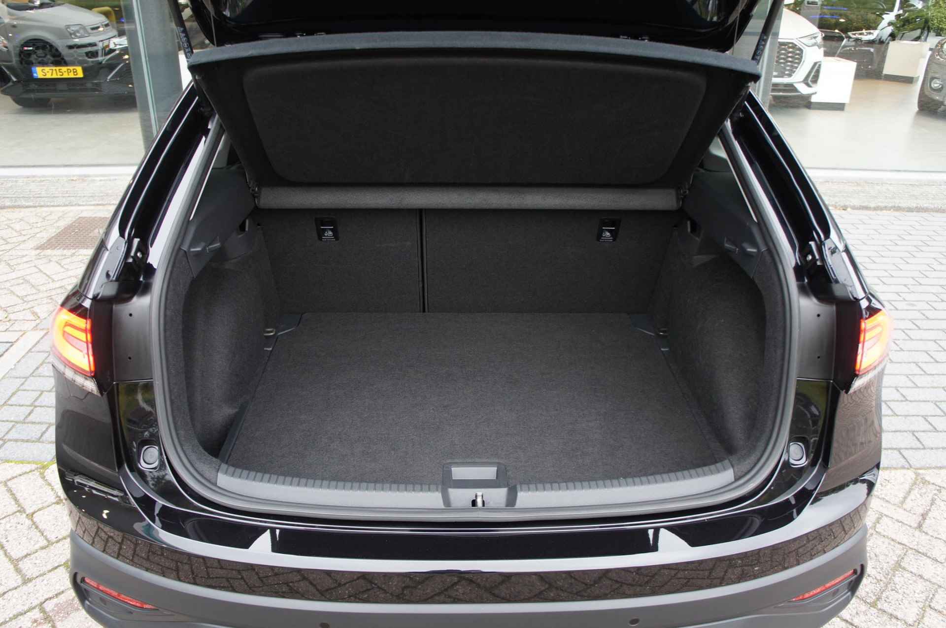Volkswagen Taigo 1.0 TSI Life | CarPlay | Parkeerhulp | LED | Stoelverwarming - 6/25