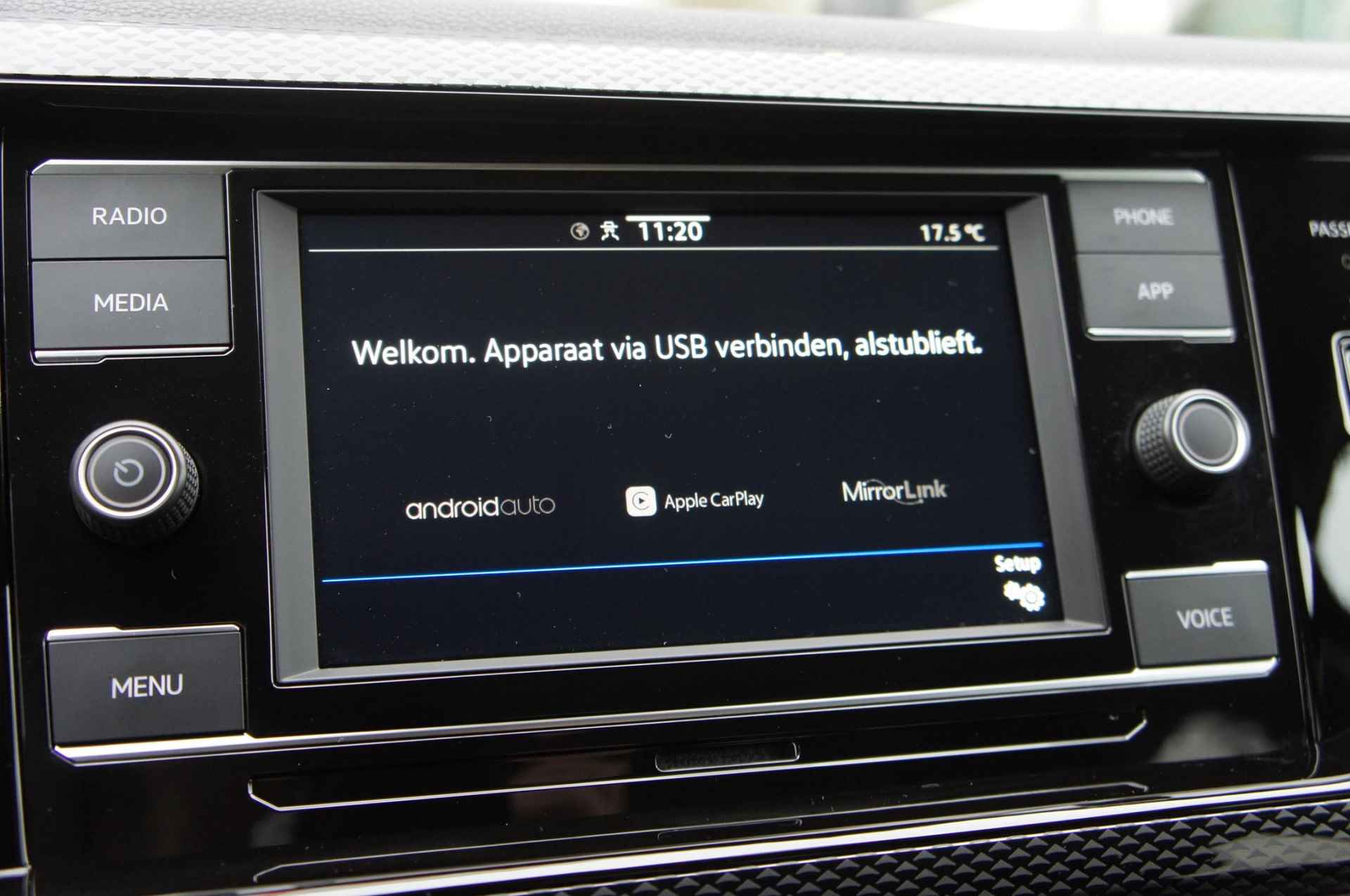 Volkswagen Taigo 1.0 TSI Life | CarPlay | Parkeerhulp | LED | Stoelverwarming - 14/25