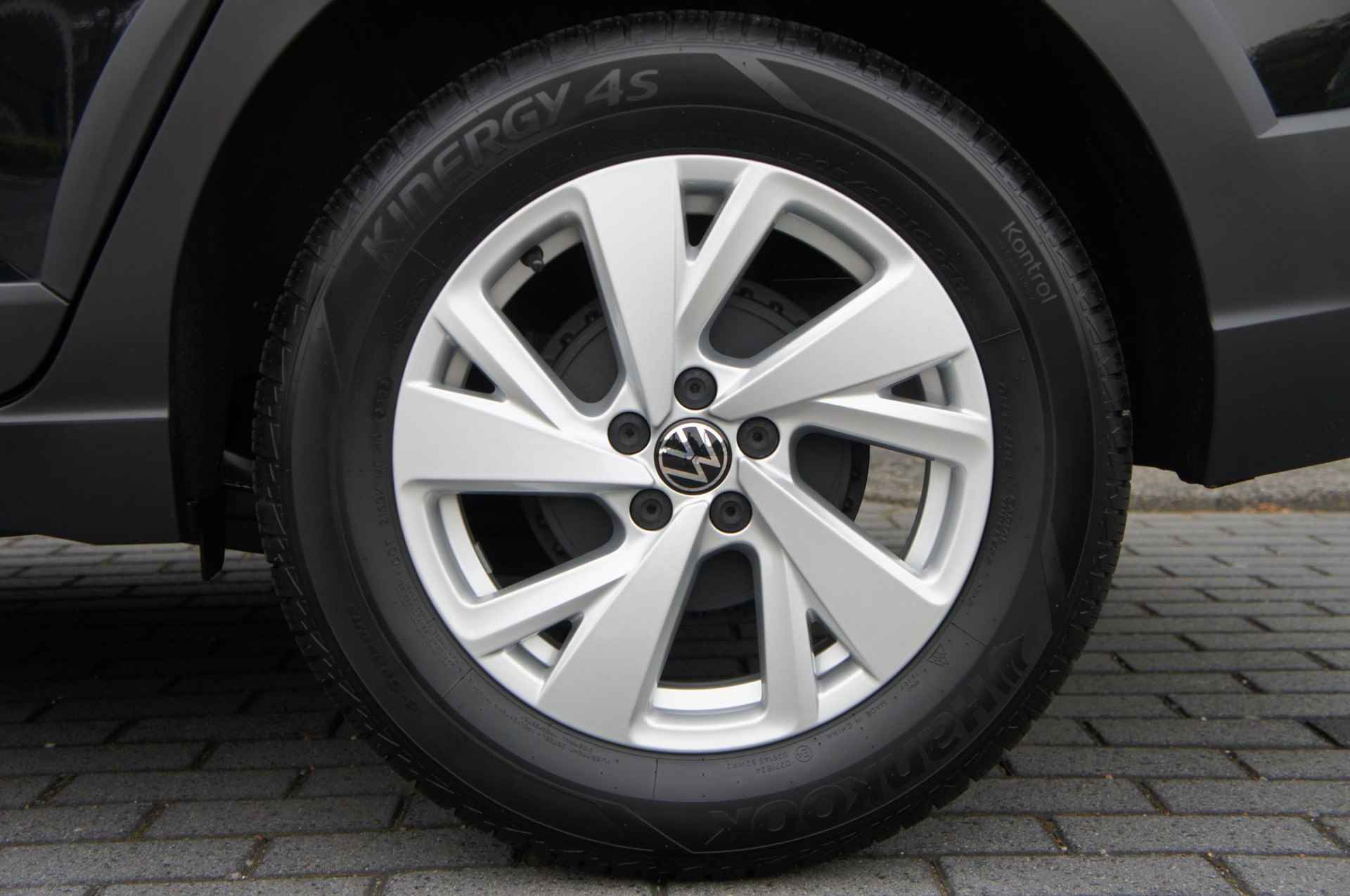 Volkswagen Taigo 1.0 TSI Life | CarPlay | Parkeerhulp | LED | Stoelverwarming - 21/25