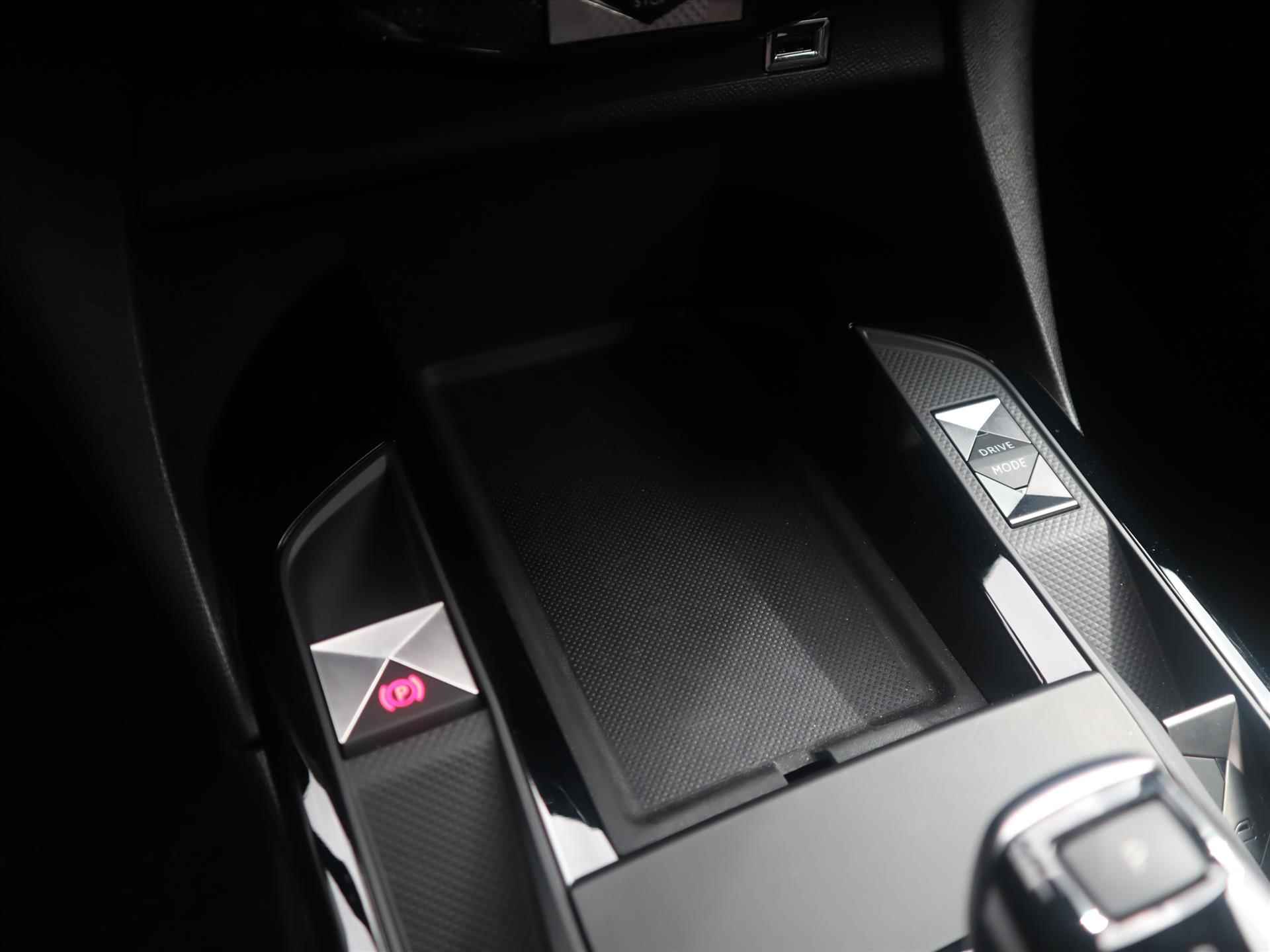 DS Ds 3 Crossback E-TENSE EV 136PK Automaat Performance Line+, Rijklaarprijs | Adaptieve Cruise | | Matrix LED | Navigatie | Camera - 36/67