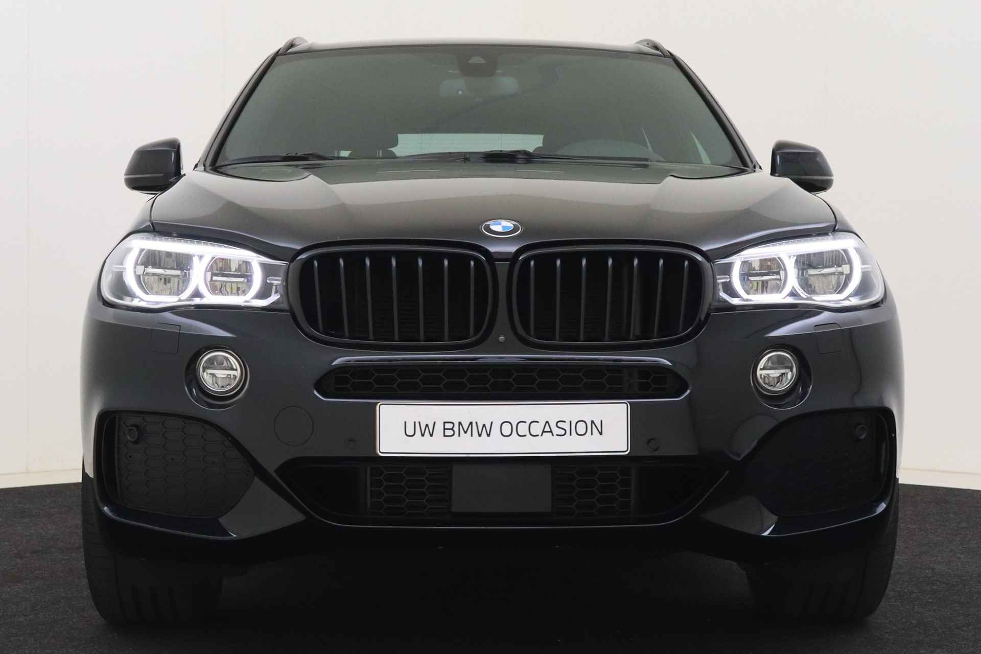 BMW X5 xDrive35i 7p. High Executive M Sport Automaat / Panoramadak / Trekhaak / Achteruitrijcamera / Adaptieve LED / Stoelventilatie / Adaptief M onderstel / Soft Close / Surround View - 5/68