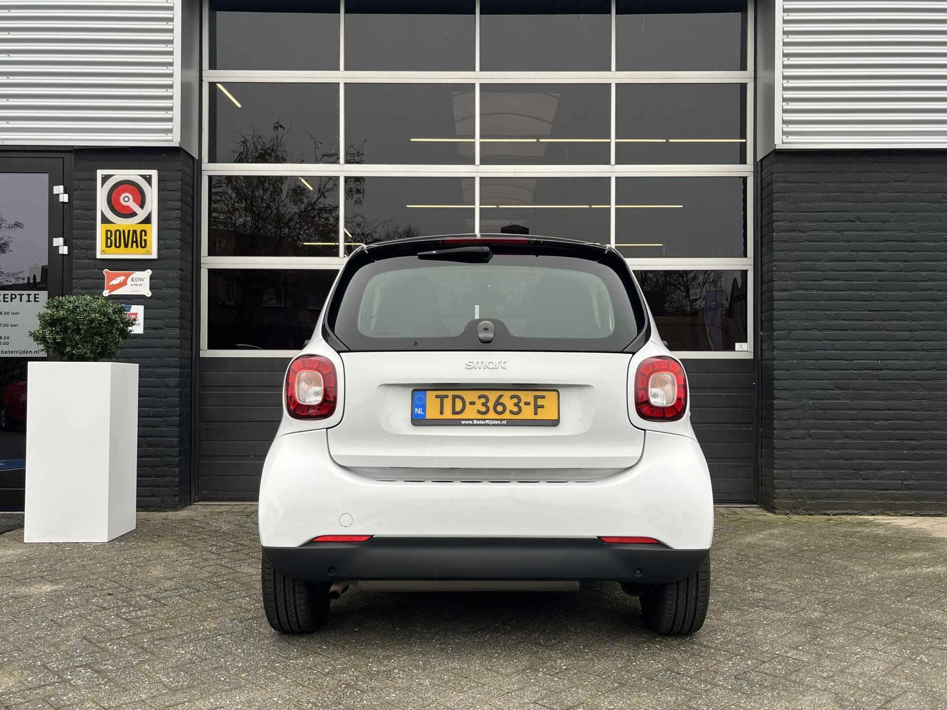 Smart Fortwo 1.0 Business Solution, Airco, Cruise, Navi, Leder, NAP, BTW - 12/20