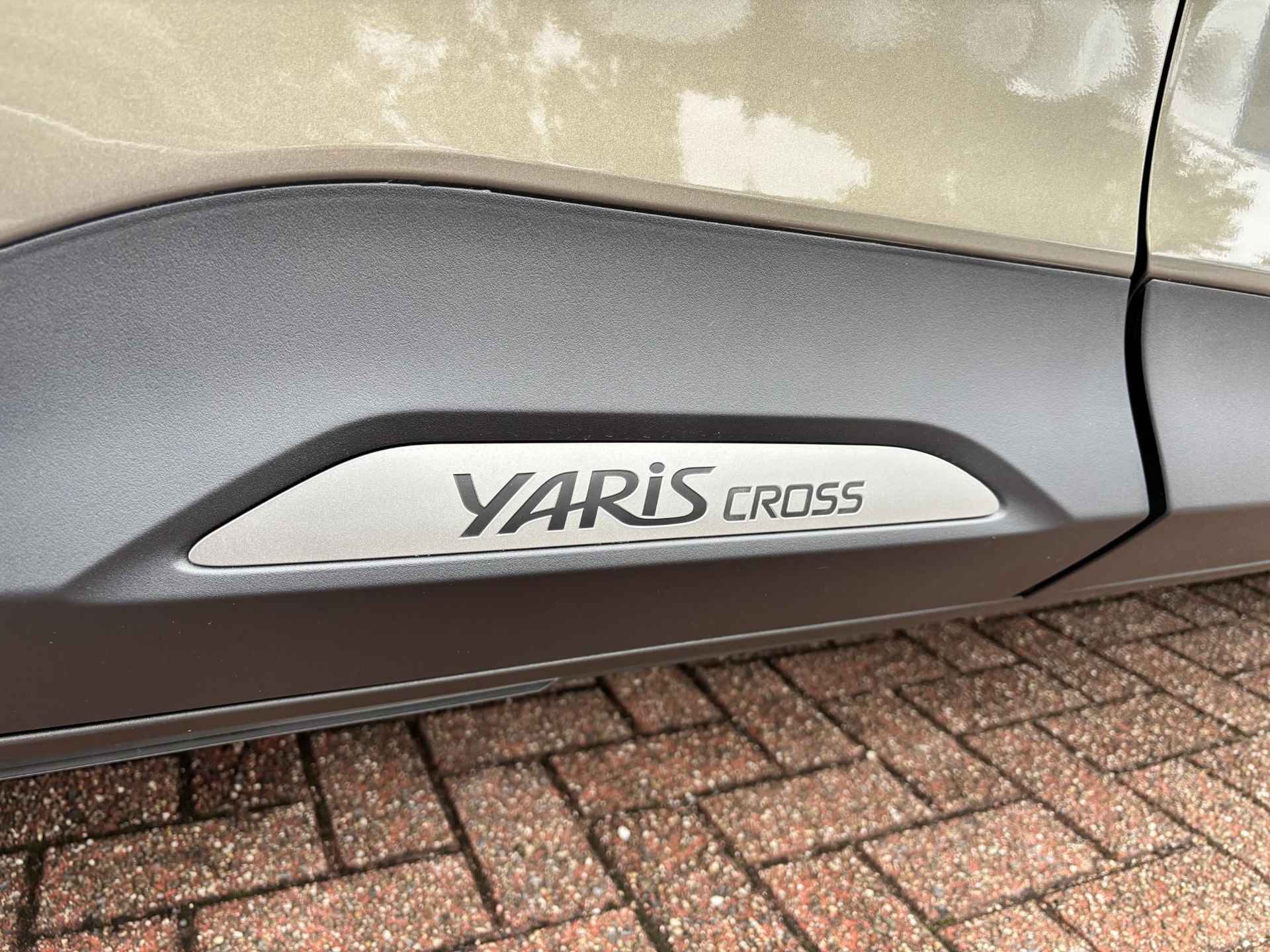 Toyota Yaris Cross 1.5 Hybrid 130pk First Edition Limited, BSM, Stoelverwarming, stuurverwarming, Apple Carplay Android Auto,Smartkey,LED - 51/54