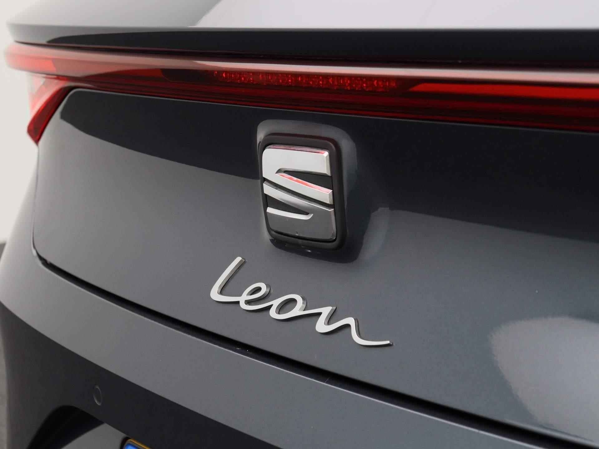 SEAT Leon 1.0 TSI Style Launch Edition | NAVIGATIE | CAMERA | LED | KEYLESS | DIGITAAL DASSHBOARD | - 29/34