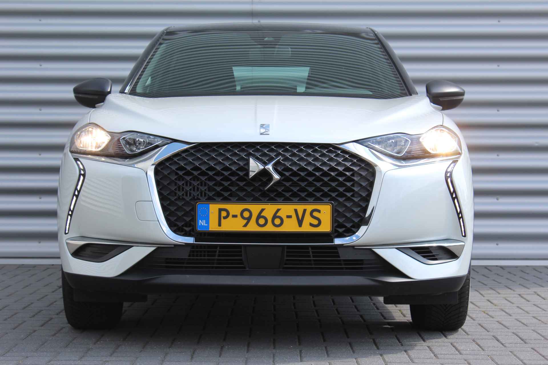 DS DS 3 Crossback 1.2 PURETECH 100PK MONTMARTRE / NAVI / CLIMA / LED / PDC / 17" LMV / PARELMOER / BLUETOOTH / CRUISECONTROL / 1E EIGENA - 5/33