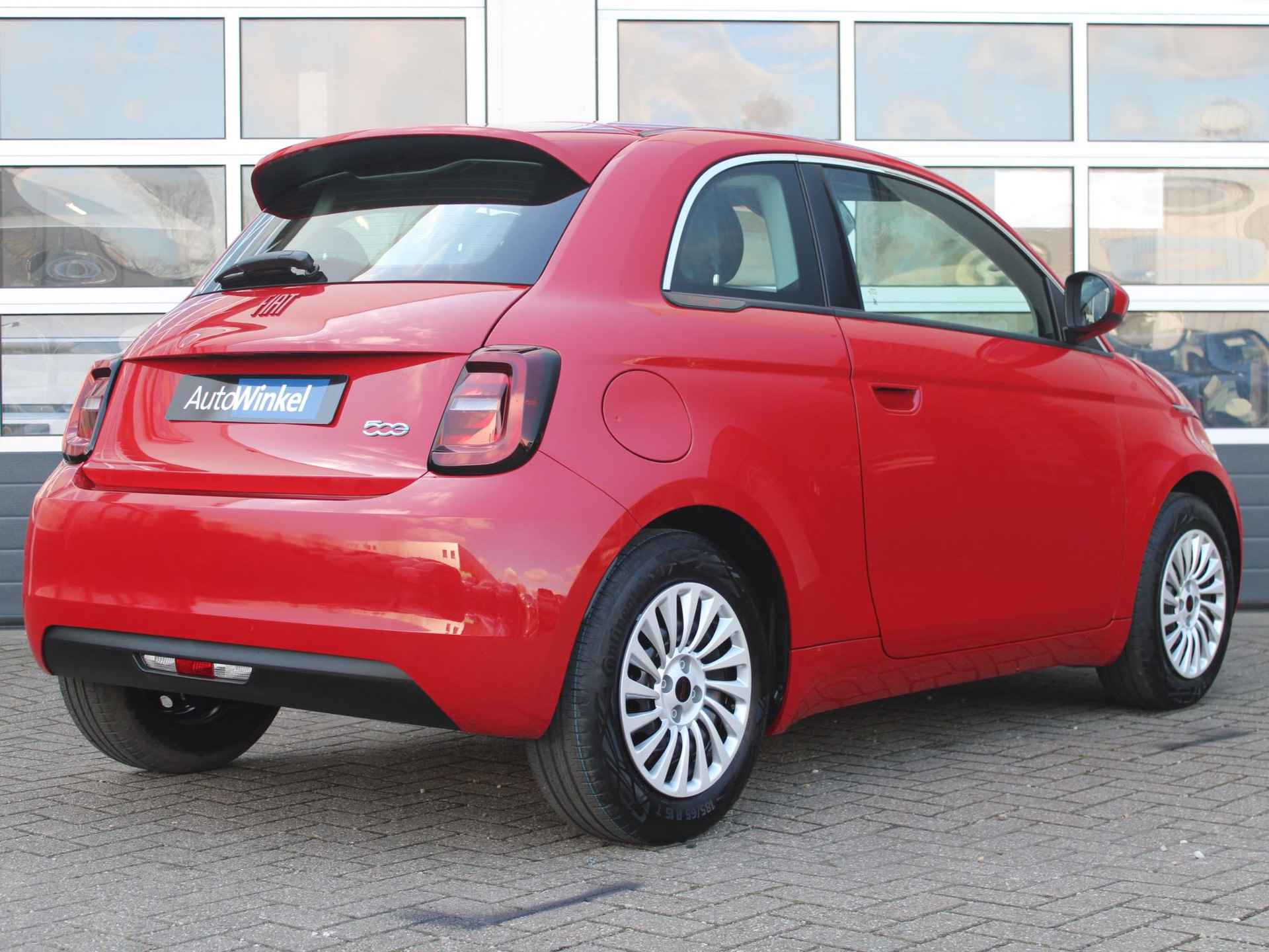 Fiat 500e Urban 24 kWh | Clima | Cruise | 16" | Apple Carplay | SEPP € 2.000,- - 17/20