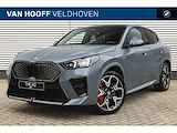 BMW iX2 xDrive30 High Executive M Sport / Panoramadak / Sportstoelen / Adaptieve LED / Parking Assistant Plus / Adaptief M Onderstel / Comfort Access / Harman-Kardon