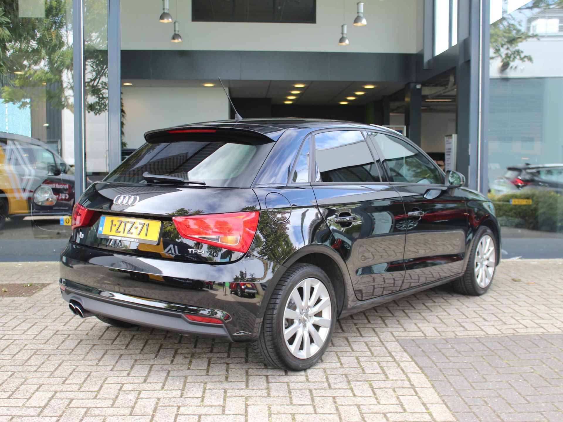 Audi A1 Sportback 1.4 TFSI 150PK Pro S-Line / NAVI / CRUISE / AIRCO / BLUETOOTH / USB / AUX / 16``VELGEN / PRIVACY GLASS - 4/43