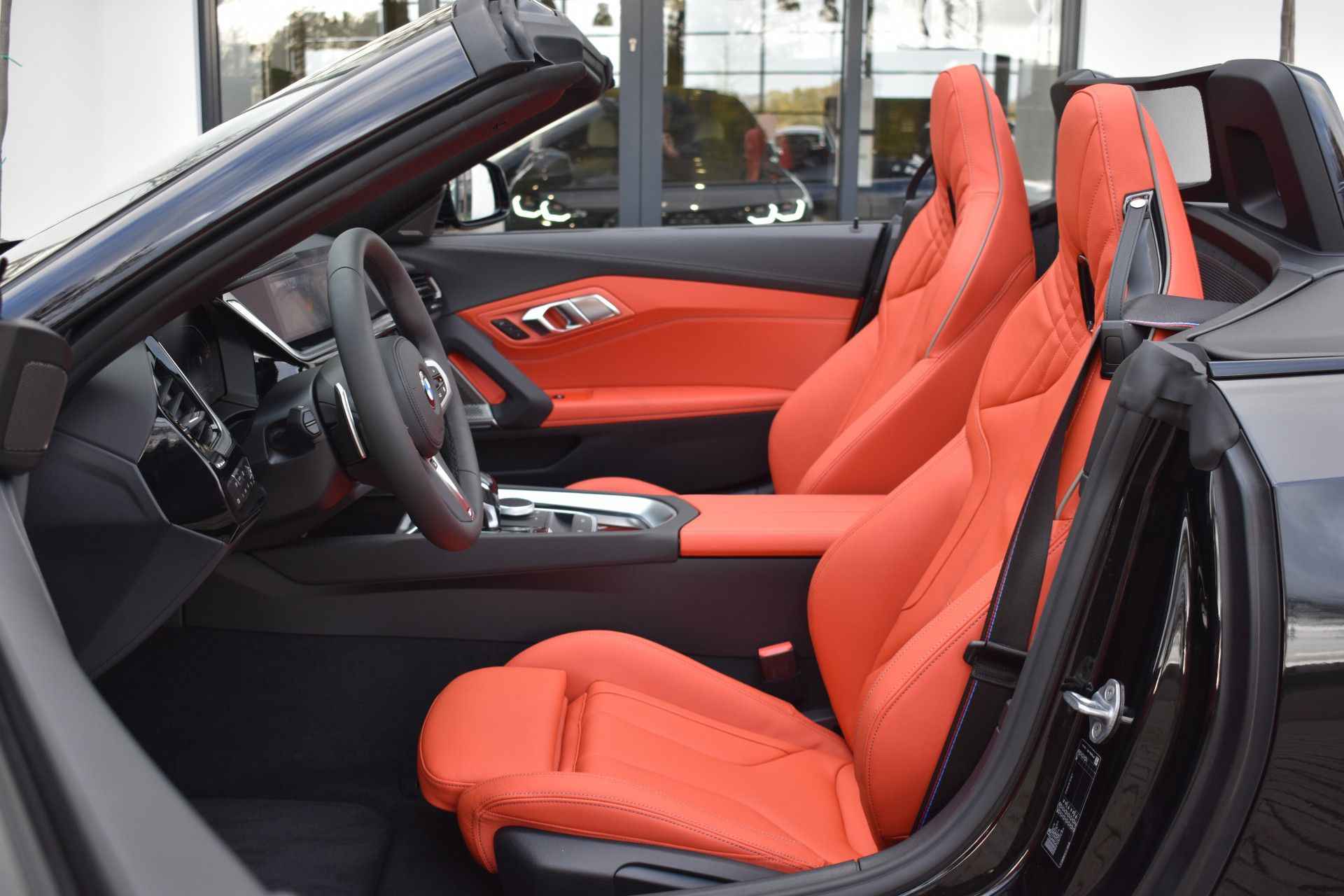 BMW Z4 Roadster sDrive30i 258 pk M Sport High Executive Automaat / Navigatie Professional / Head-Up Display / Harman Kardon / 19 inch LMV / Keyless Entry / Windscherm / Adaptief M onderstel - 19/48