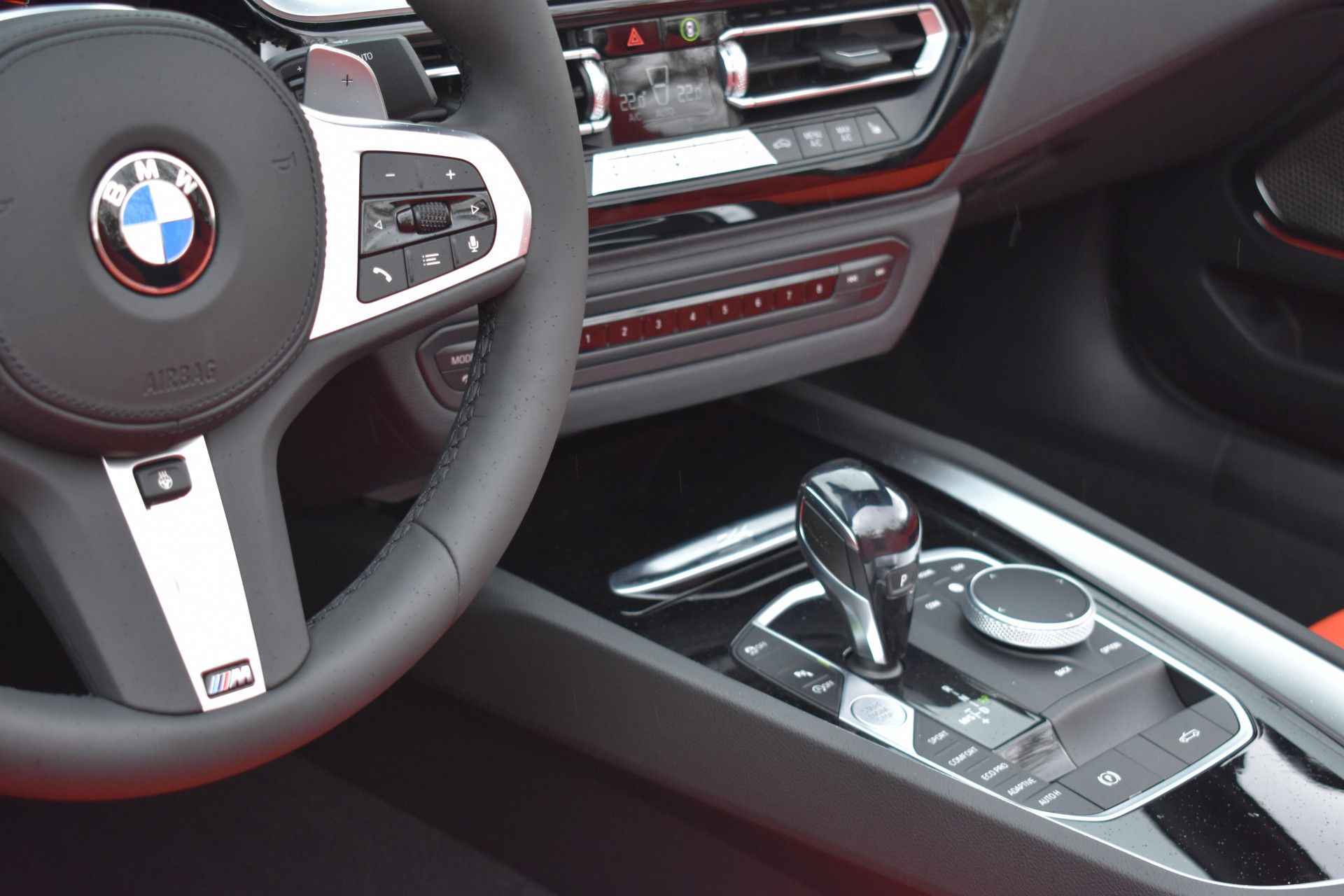 BMW Z4 Roadster sDrive30i 258 pk M Sport High Executive Automaat / Navigatie Professional / Head-Up Display / Harman Kardon / 19 inch LMV / Keyless Entry / Windscherm / Adaptief M onderstel - 32/48