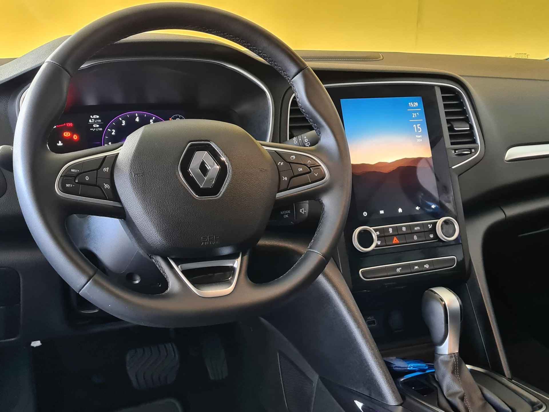 Renault Mégane Estate 1.3 TCe 140 EDC Techno AUTOMAAT | NAVIGATIE | ACHTERUITRIJCAMERA | PARKERSENSOREN VOOR-EN ACHTER | TREKHAAK | BLIS-SYSTEEM | LICHTMETALEN VELGEN MET ALL SEASON BANDEN - 14/27