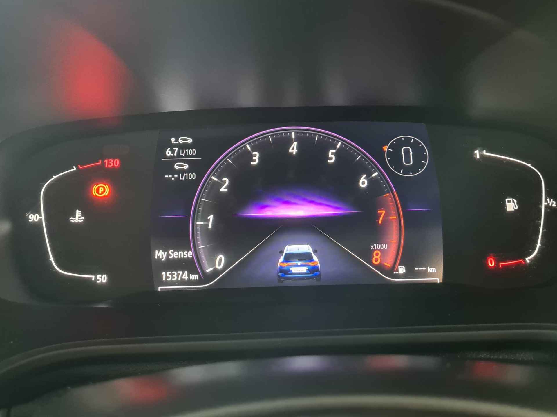 Renault Mégane Estate 1.3 TCe 140 EDC Techno AUTOMAAT | NAVIGATIE | ACHTERUITRIJCAMERA | PARKERSENSOREN VOOR-EN ACHTER | TREKHAAK | BLIS-SYSTEEM | LICHTMETALEN VELGEN MET ALL SEASON BANDEN - 15/27