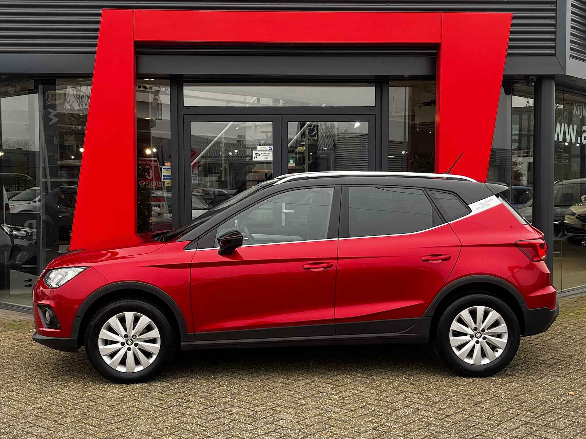 SEAT Arona 1.0 TSI Xcellence Launch Edition / Achteruitrij camera / Parkeersensoren / - 2/22