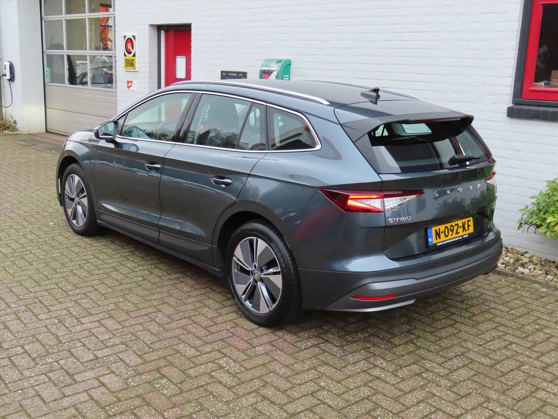 SKODA Enyaq Iv 80 204pk/ DAB/ Apple Carplay/ 12% Bijtelling/ Camera achter/ Parkeersensoren/ Navigatie/ Led koplampen/ 1 Eigenaar/ Origineel NL/ NAP - 6/39