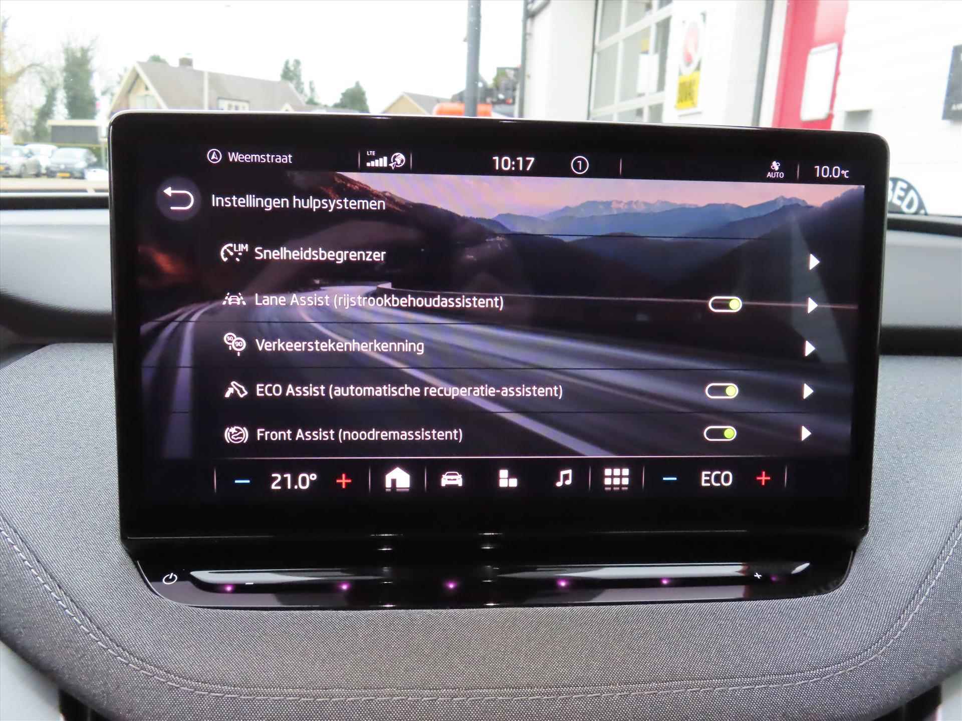 SKODA Enyaq Iv 80 204pk/ DAB/ Apple Carplay/ 12% Bijtelling/ Camera achter/ Parkeersensoren/ Navigatie/ Led koplampen/ 1 Eigenaar/ Origineel NL/ NAP - 21/39