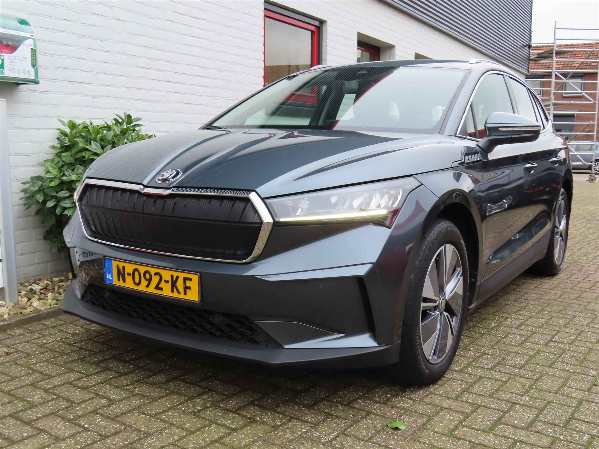 SKODA Enyaq Iv 80 204pk/ DAB/ Apple Carplay/ 12% Bijtelling/ Camera achter/ Parkeersensoren/ Navigatie/ Led koplampen/ 1 Eigenaar/ Origineel NL/ NAP - 32/39