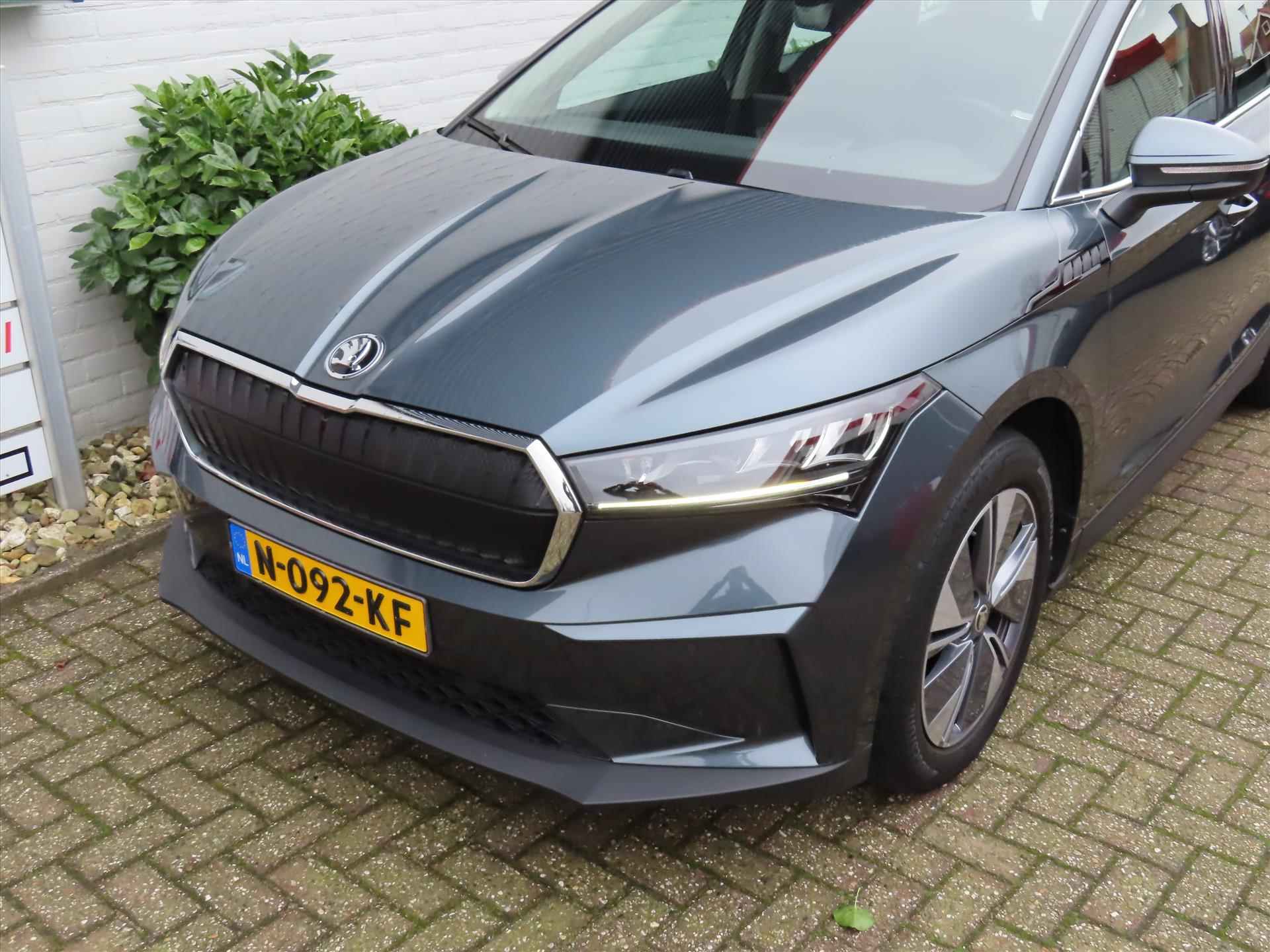 SKODA Enyaq Iv 80 204pk/ DAB/ Apple Carplay/ 12% Bijtelling/ Camera achter/ Parkeersensoren/ Navigatie/ Led koplampen/ 1 Eigenaar/ Origineel NL/ NAP - 33/39