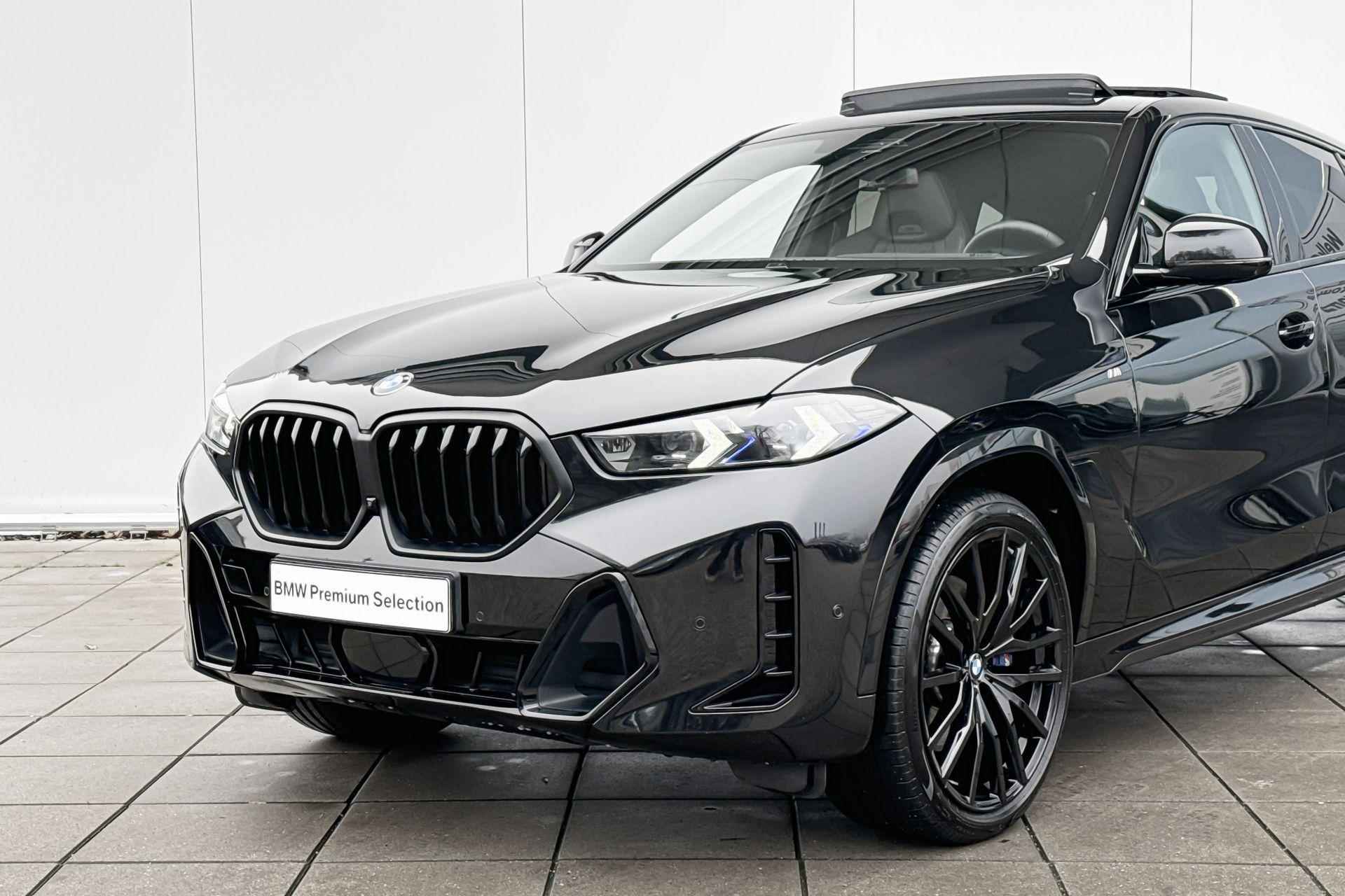 BMW X6 xDrive40i M -Sport Pro Skylounge / Stoelverwarming Voor & Achter / Stuurwielrand Verwarming / Integrale Actieve Besturing / Harman Kardon / Electrische Zwenkhaak / 22 Inch / Driving Assistant Prof / Parking Assistant Prof / Getinte Ramen Achter - 24/31