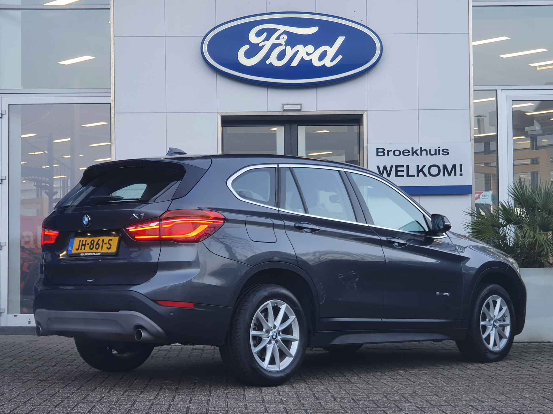 BMW X1 sDrive20i 192 PK Centennial Executive | Navigatie | Cruise Control | Climate Control - 4/37