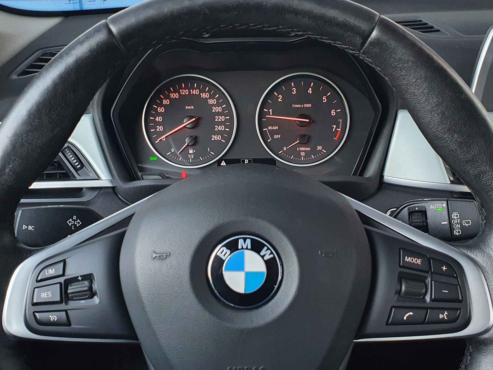 BMW X1 sDrive20i 192 PK Centennial Executive | Navigatie | Cruise Control | Climate Control - 11/37