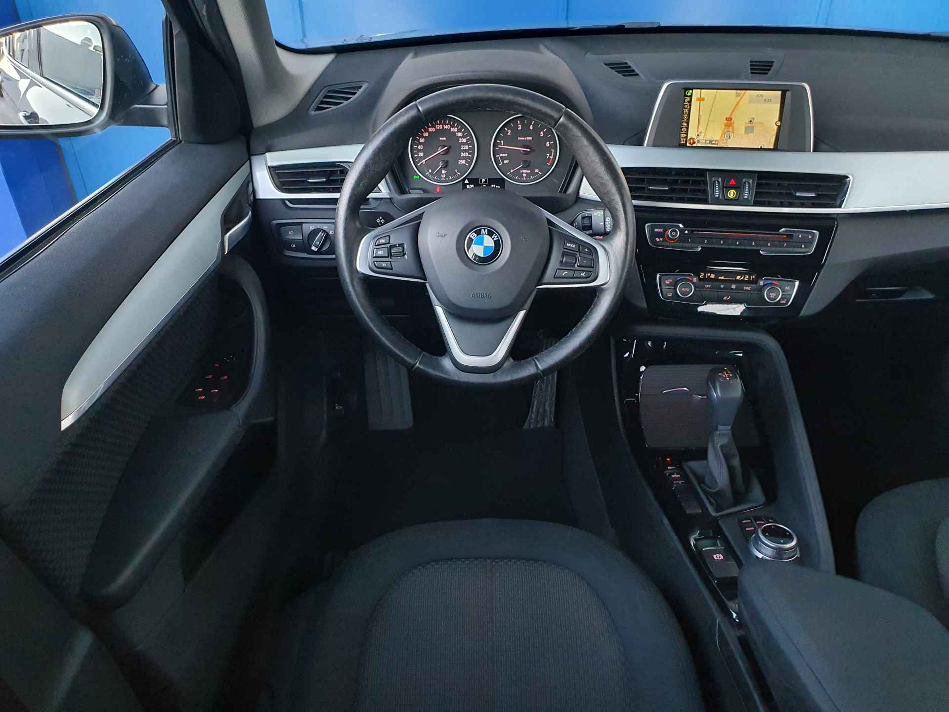 BMW X1 sDrive20i 192 PK Centennial Executive | Navigatie | Cruise Control | Climate Control - 31/37