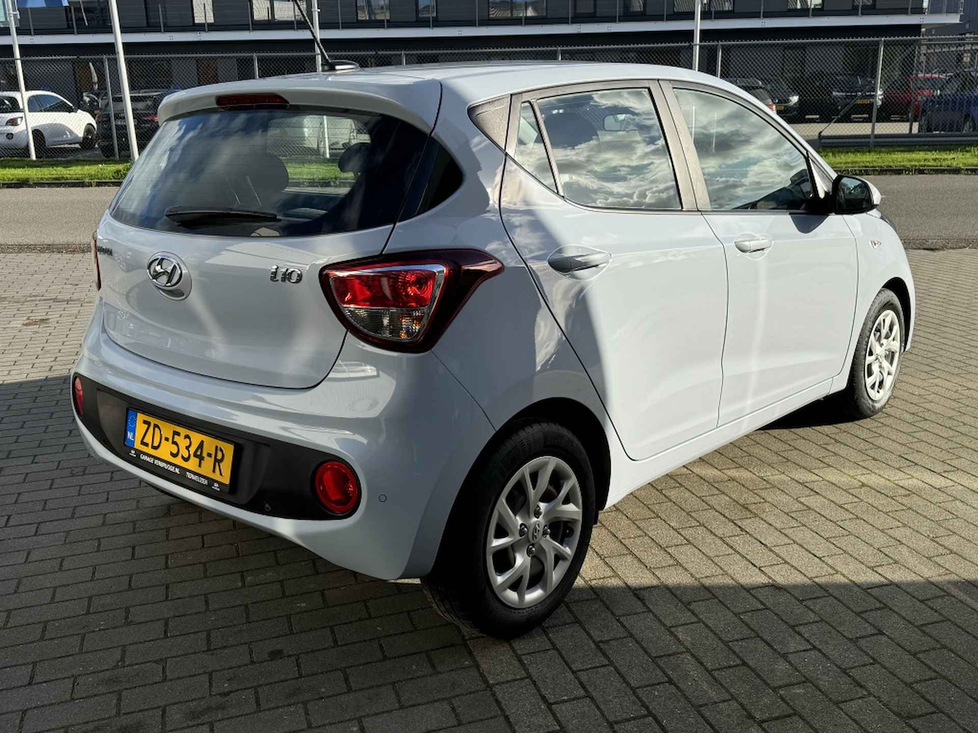 Hyundai i10 1.0i Comfort | Navigatie | Airco | Apple/android carplay | Parke - 6/23