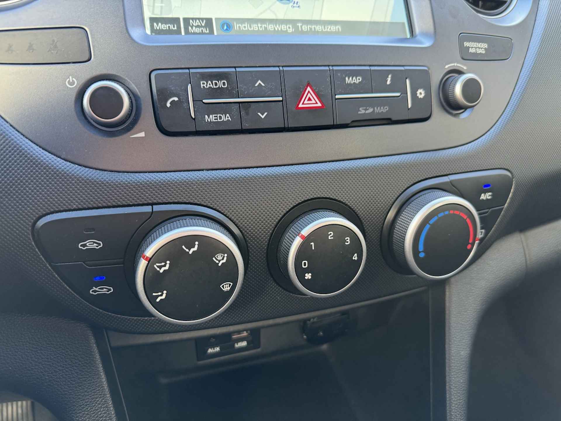 Hyundai i10 1.0i Comfort | Navigatie | Airco | Apple/android carplay | Parke - 21/23