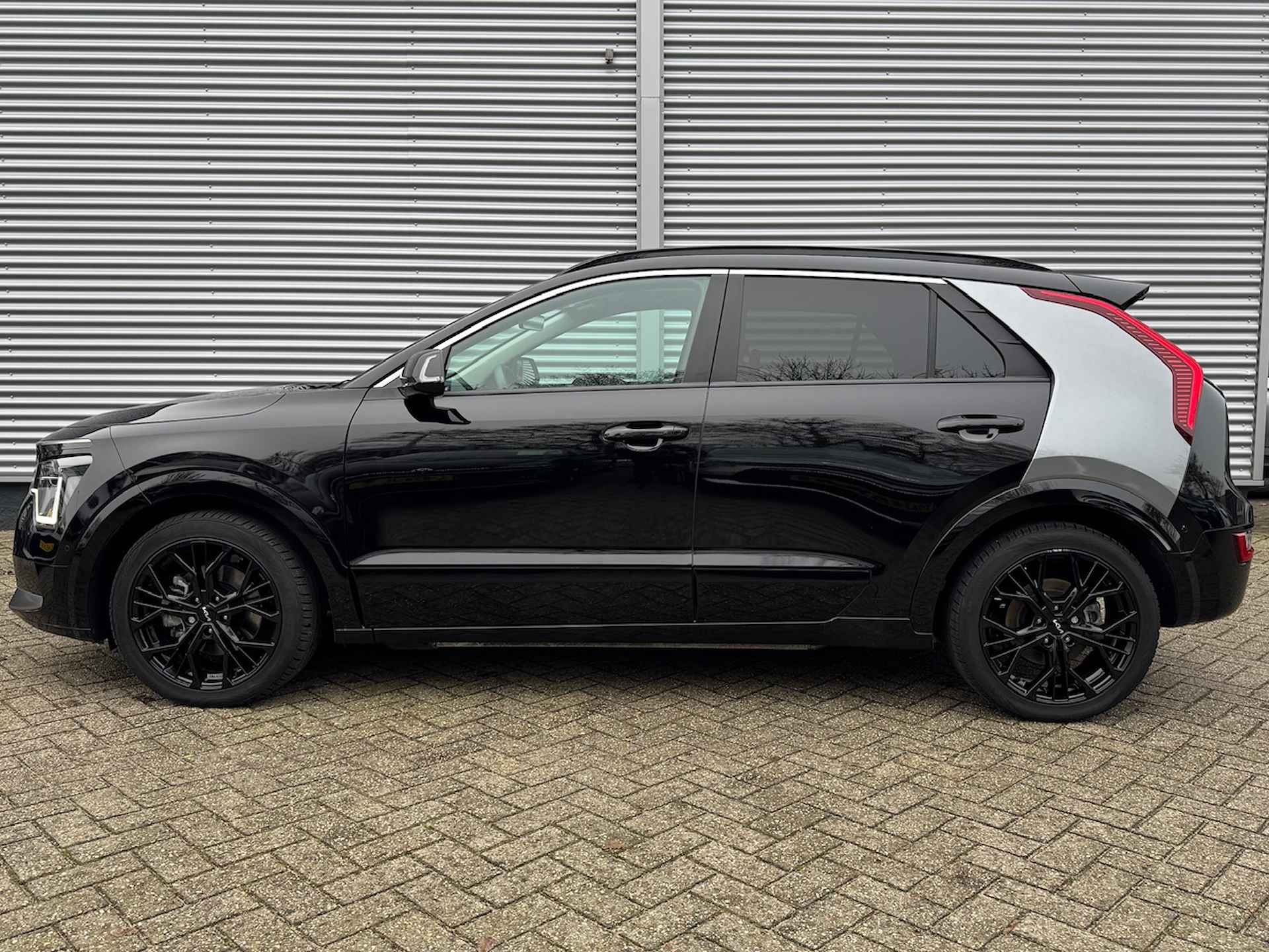 KIA e-Niro 64,8 kWh 204pk Aut ExecutiveLine | Stoelkoeling | Stoel/Stuurwielverwarming | Memory | Schuif/Kanteldak | Harman/Kardon | - 2/47