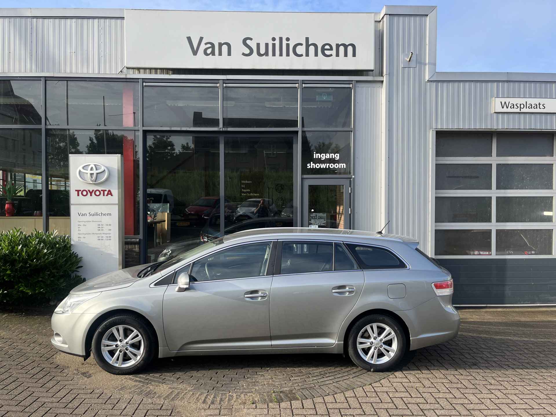 Toyota Avensis wagon 1.8 VVTi Dynamic - 2/23