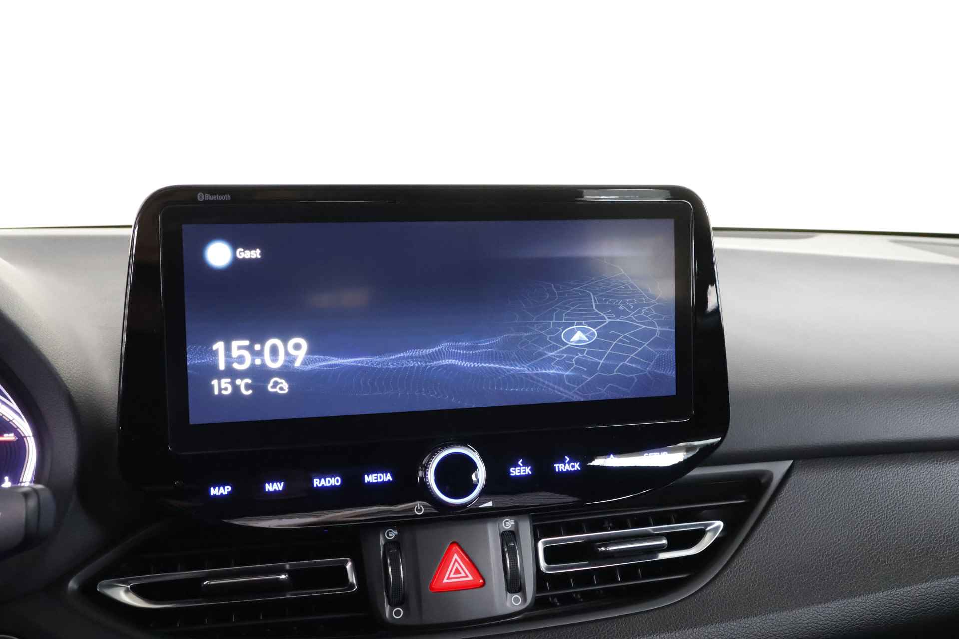 Hyundai i30 Fastback 1.5 T-GDi MHEV N Line / Opendak / LED / Aut / CarPlay / Leder / Cam - 16/29