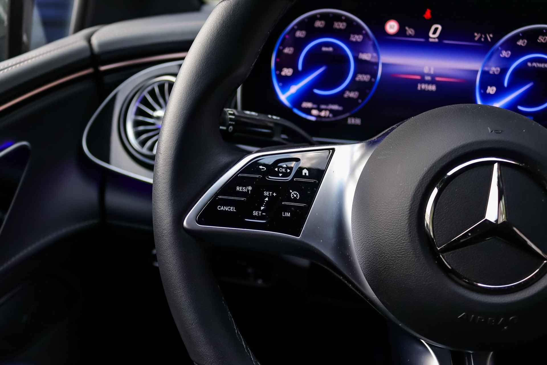 Mercedes-Benz EQE EQE 300 Business Line | Basispakket Plus | Electric Art Interieur | Schuifdak | Sfeerverlichting | LED | Camera | Parktronic - 25/40