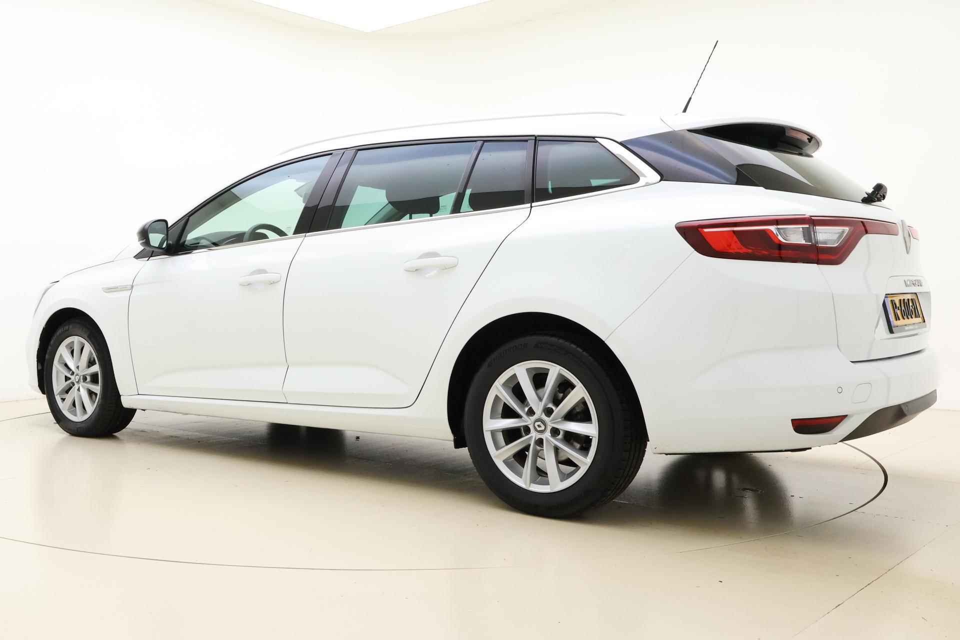 Renault Mégane Estate 1.2 TCe Limited 100pk | Navigatie | Climate Control | Cruise Control | Keyless Entry - Start | Lichtmetalen Velgen - 13/32