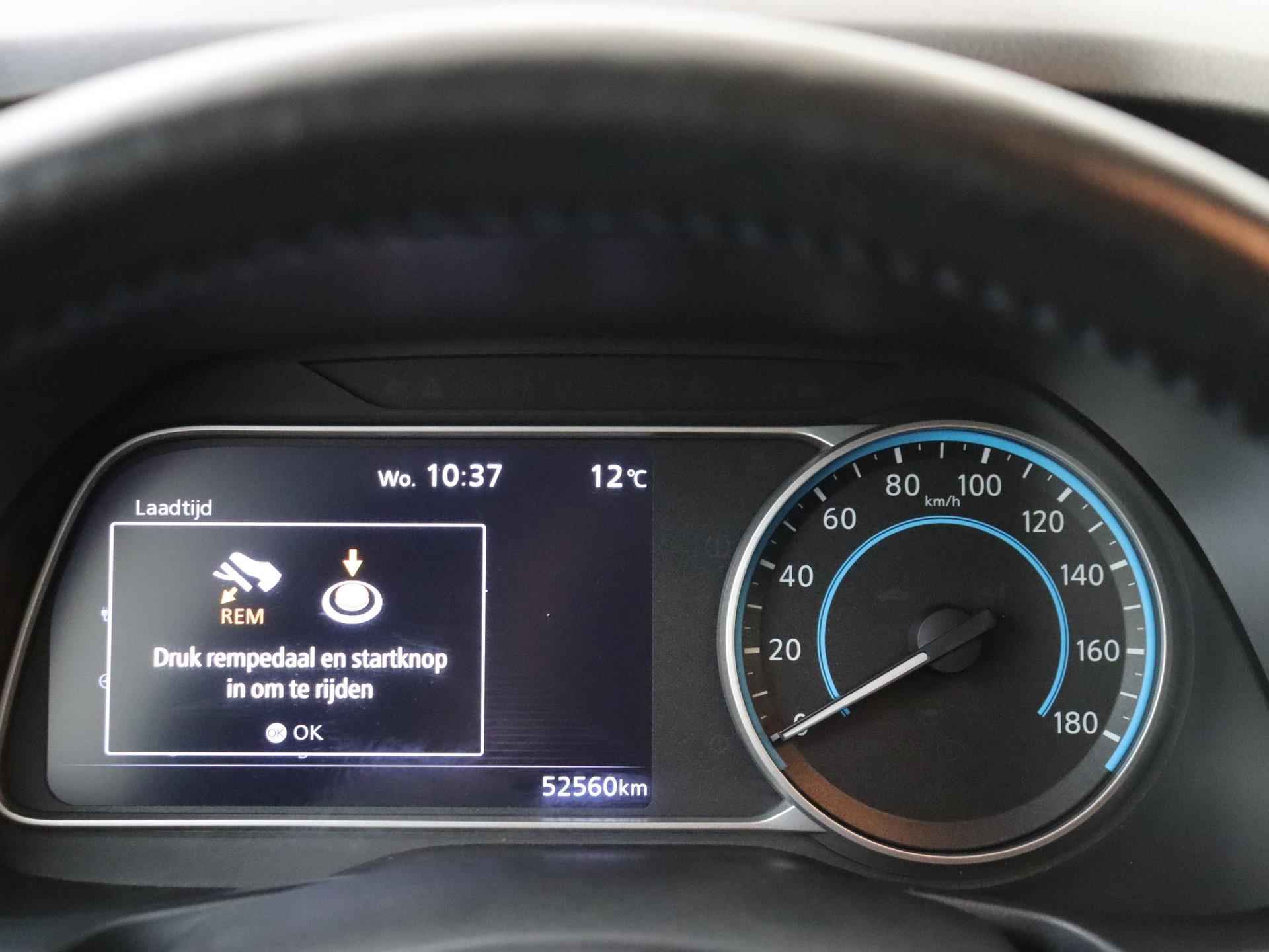 Nissan LEAF Tekna 40 kWh | Stuur en Stoelverwarming | Navigatie | Camera's rondom - 4/29