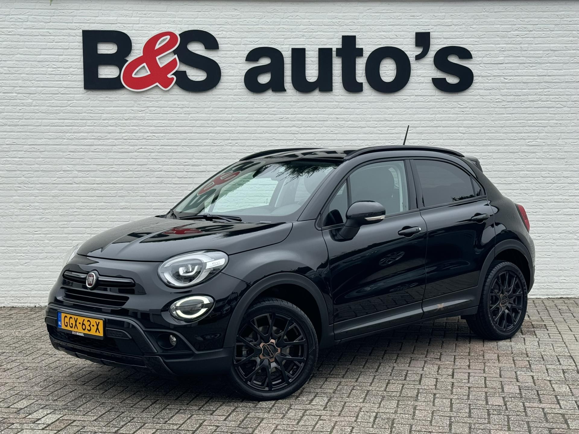 Fiat 500 X Cross 1.3 GSE Black edition Carplay Camera Navigatie Cruise Clima