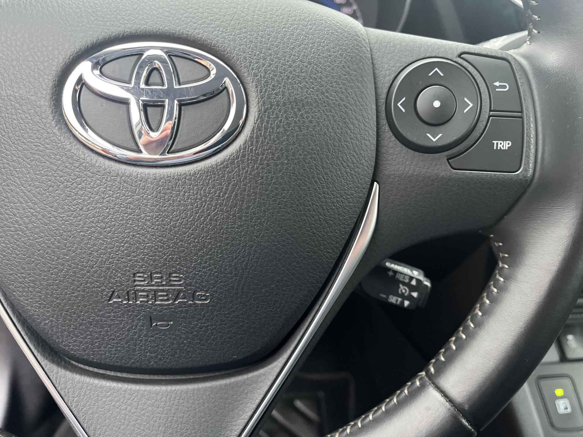Toyota Auris 1.8 Hybrid Tech Edition | 06-10141018 Voor meer informatie - 23/32