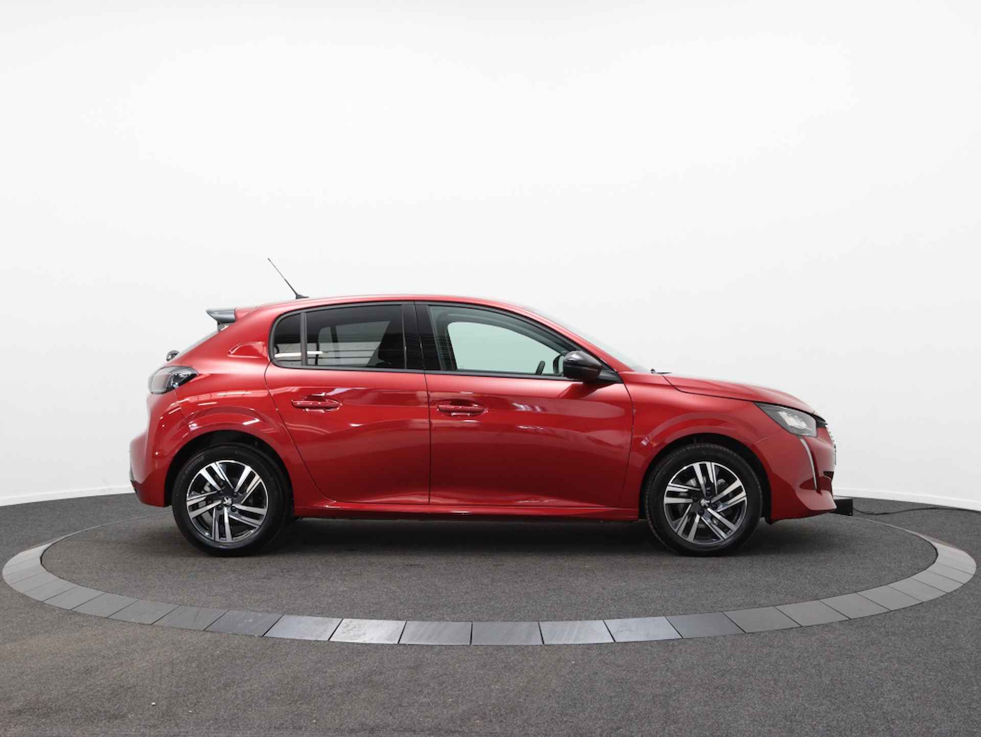 Peugeot 208 1.2 PT Allure Pack | Navigatie | Private lease 399 p.m. | - 6/46