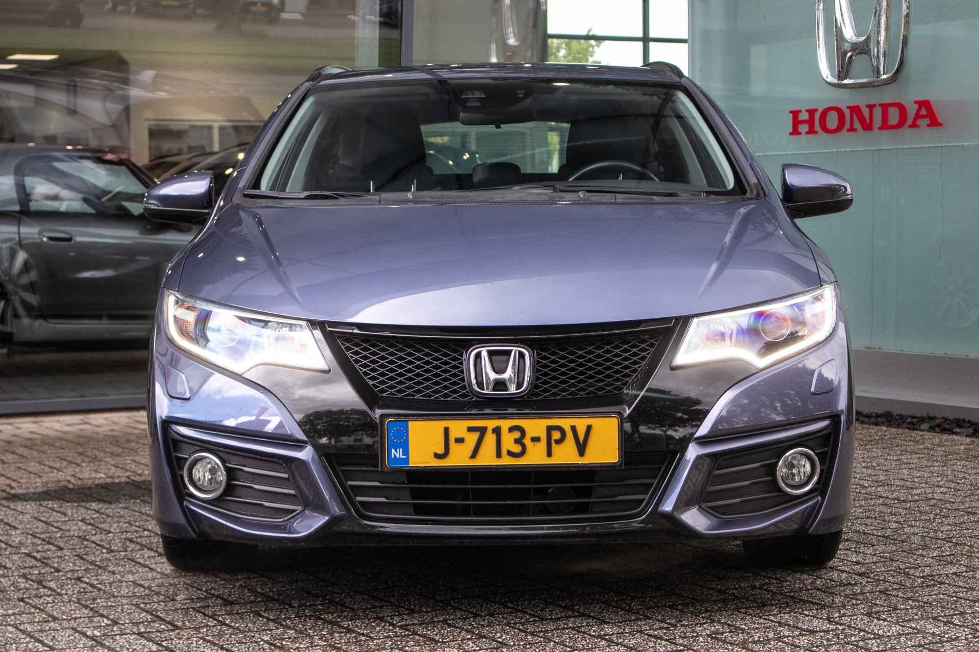 Honda Civic Tourer 1.8i-Vtec Elegance -All in rijklaarprijs | Trekhaak | Navi | Cruise | 12 mnd Bovag - 8/36