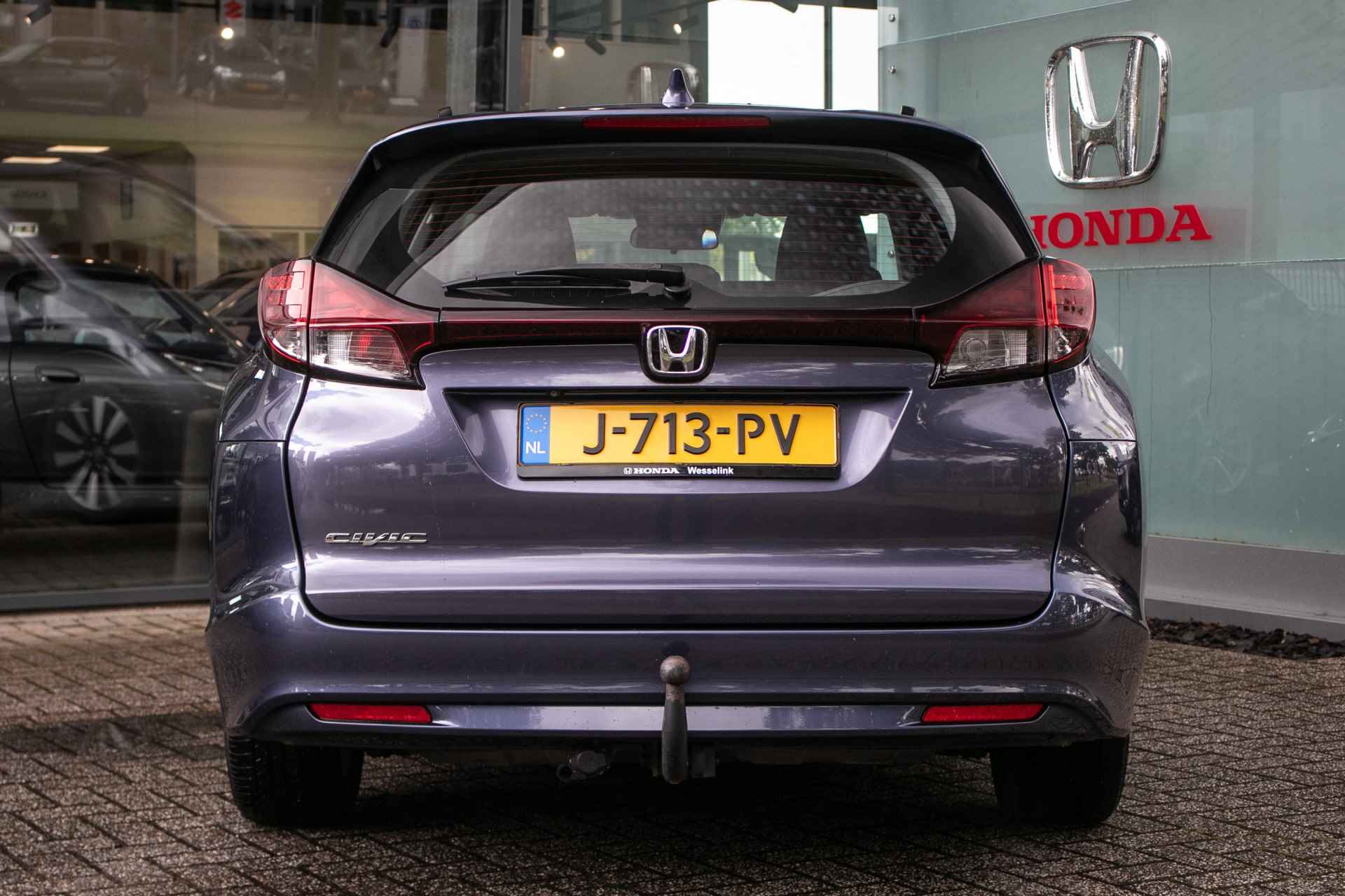 Honda Civic Tourer 1.8i-Vtec Elegance -All in rijklaarprijs | Trekhaak | Navi | Cruise | 12 mnd Bovag - 9/36