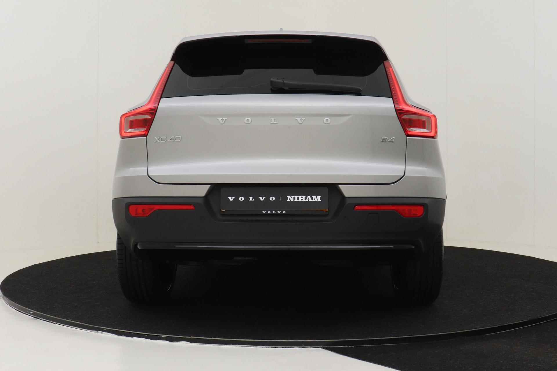 Volvo XC40 B4 (M-HYBRID) PLUS DARK NIHAM EDITION -CAMERA|ADAP.CRUISE|VERW.VOORRUIT|TREKHAAK|STYLING|21" - 35/53