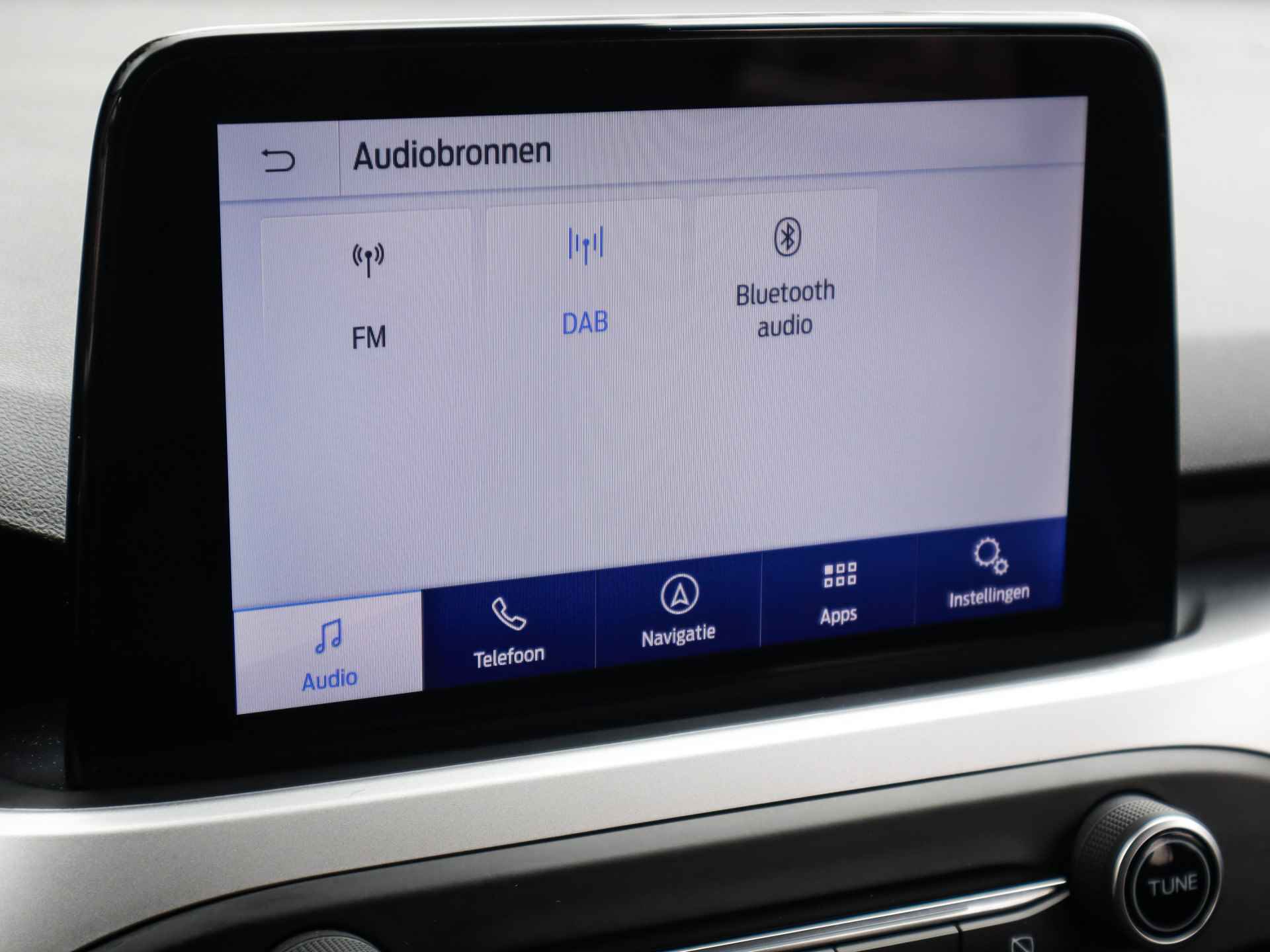 Ford FOCUS Wagon 1.0 Business Edition, (101 PK) 1e-Eig, Keurig-Onderh, 12-Mnd-BOVAG, NL-Auto, Trekhaak, Navigatie/Apple-Carplay/Android-Auto, Cruise-Control, Achteruitrijcamera, Parkeersensoren-V+A,  Rijstrooksensor, Sportstoelen, DAB, Privacy-Glas, - 25/35