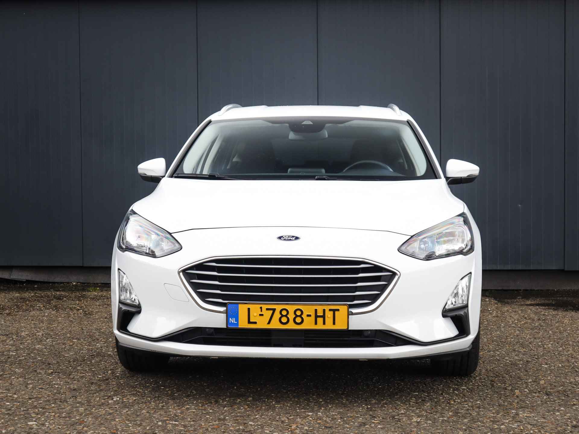 Ford FOCUS Wagon 1.0 Business Edition, (101 PK) 1e-Eig, Keurig-Onderh, 12-Mnd-BOVAG, NL-Auto, Trekhaak, Navigatie/Apple-Carplay/Android-Auto, Cruise-Control, Achteruitrijcamera, Parkeersensoren-V+A,  Rijstrooksensor, Sportstoelen, DAB, Privacy-Glas, - 28/35