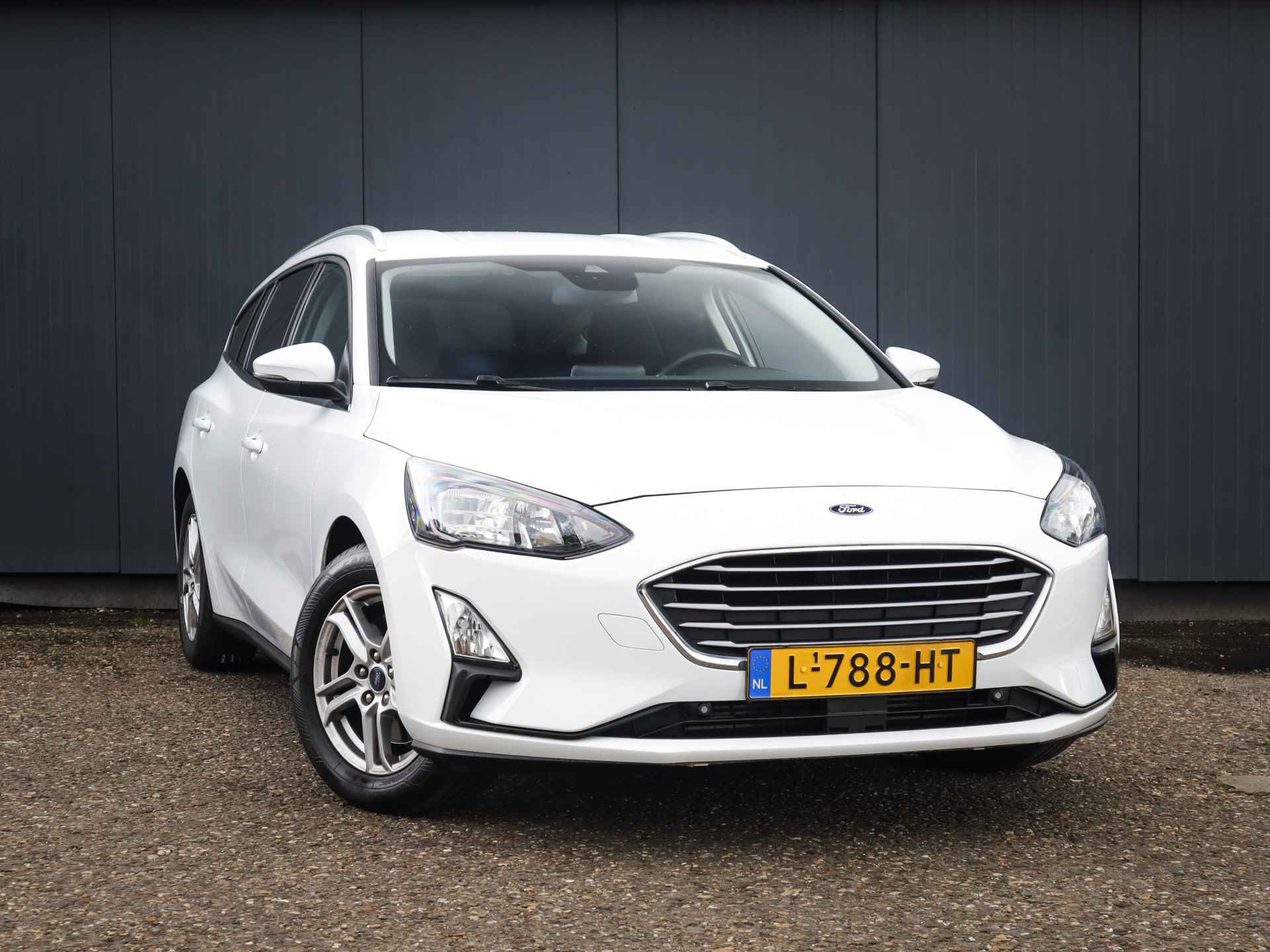 Ford FOCUS Wagon 1.0 Business Edition, (101 PK) 1e-Eig, Keurig-Onderh, 12-Mnd-BOVAG, NL-Auto, Trekhaak, Navigatie/Apple-Carplay/Android-Auto, Cruise-Control, Achteruitrijcamera, Parkeersensoren-V+A,  Rijstrooksensor, Sportstoelen, DAB, Privacy-Glas, - 30/35