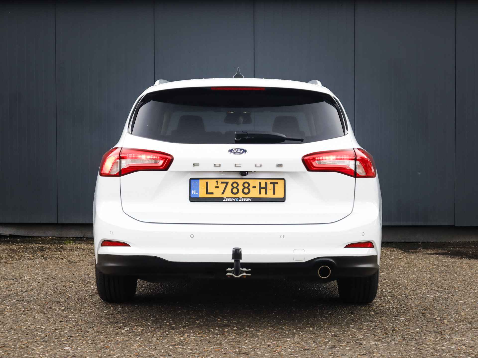 Ford FOCUS Wagon 1.0 Business Edition, (101 PK) 1e-Eig, Keurig-Onderh, 12-Mnd-BOVAG, NL-Auto, Trekhaak, Navigatie/Apple-Carplay/Android-Auto, Cruise-Control, Achteruitrijcamera, Parkeersensoren-V+A,  Rijstrooksensor, Sportstoelen, DAB, Privacy-Glas, - 31/35